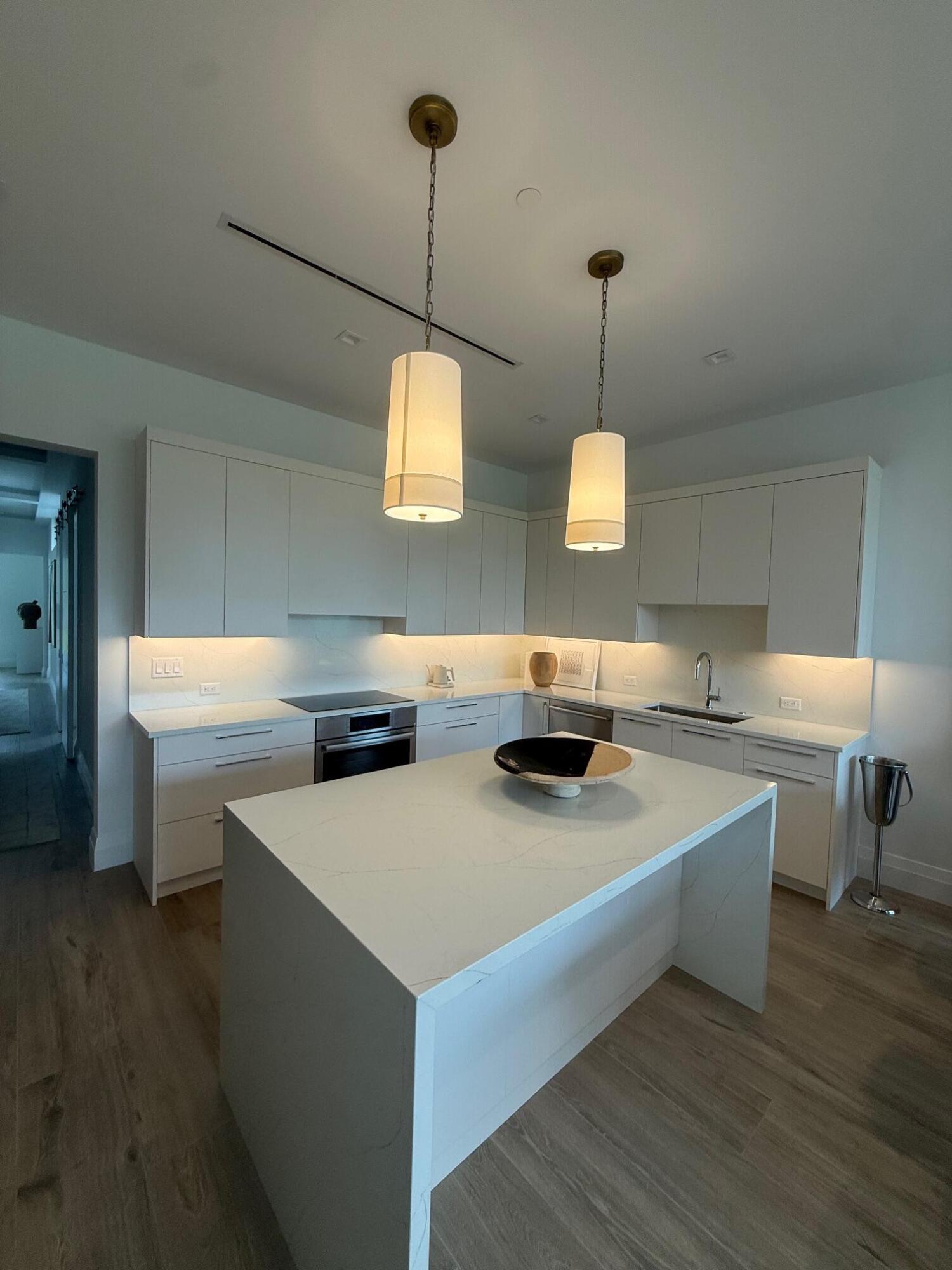 1177 George Bush #207, Delray Beach FL 33483