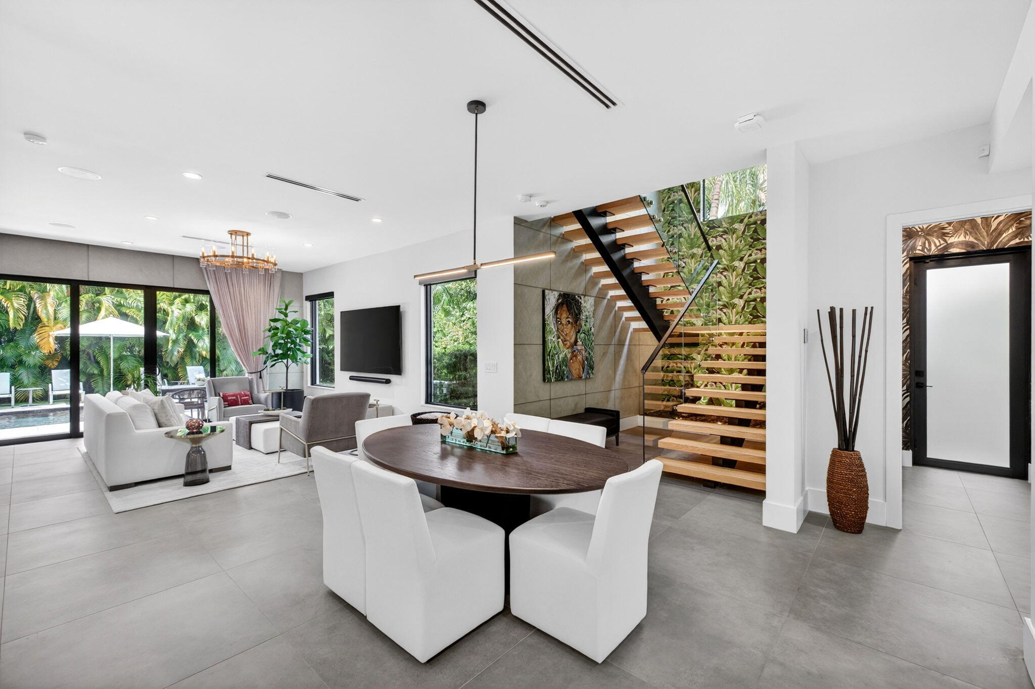 1644 NE 4th, Fort Lauderdale FL 33301