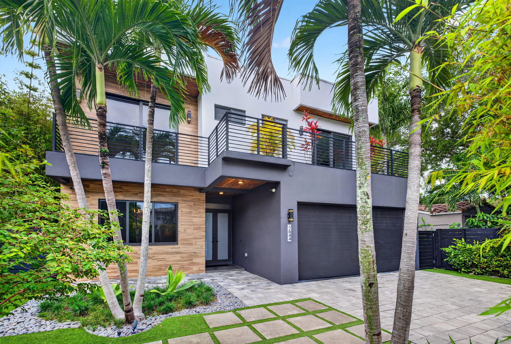 1644 NE 4th, Fort Lauderdale FL 33301