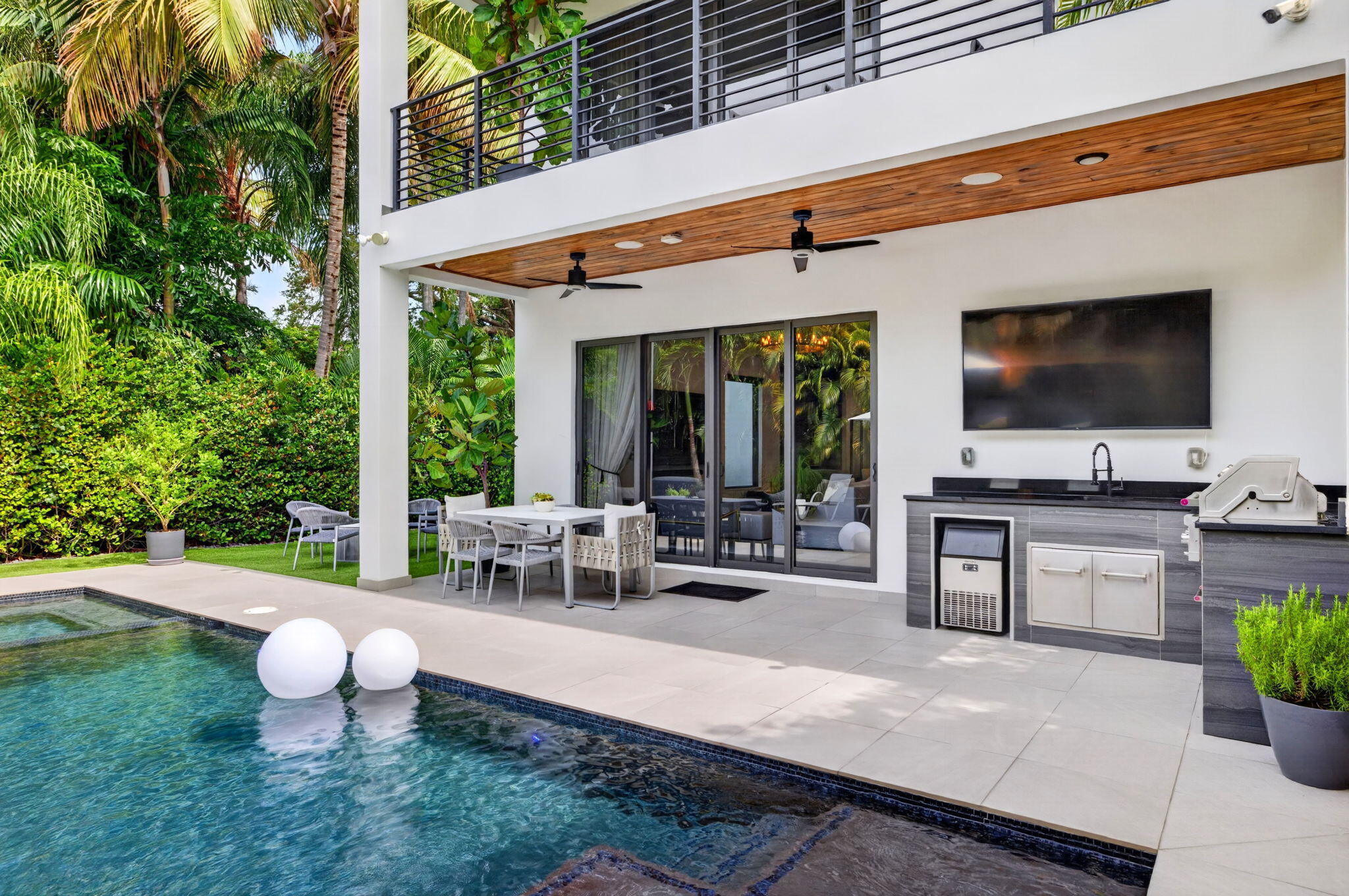 1644 NE 4th, Fort Lauderdale FL 33301