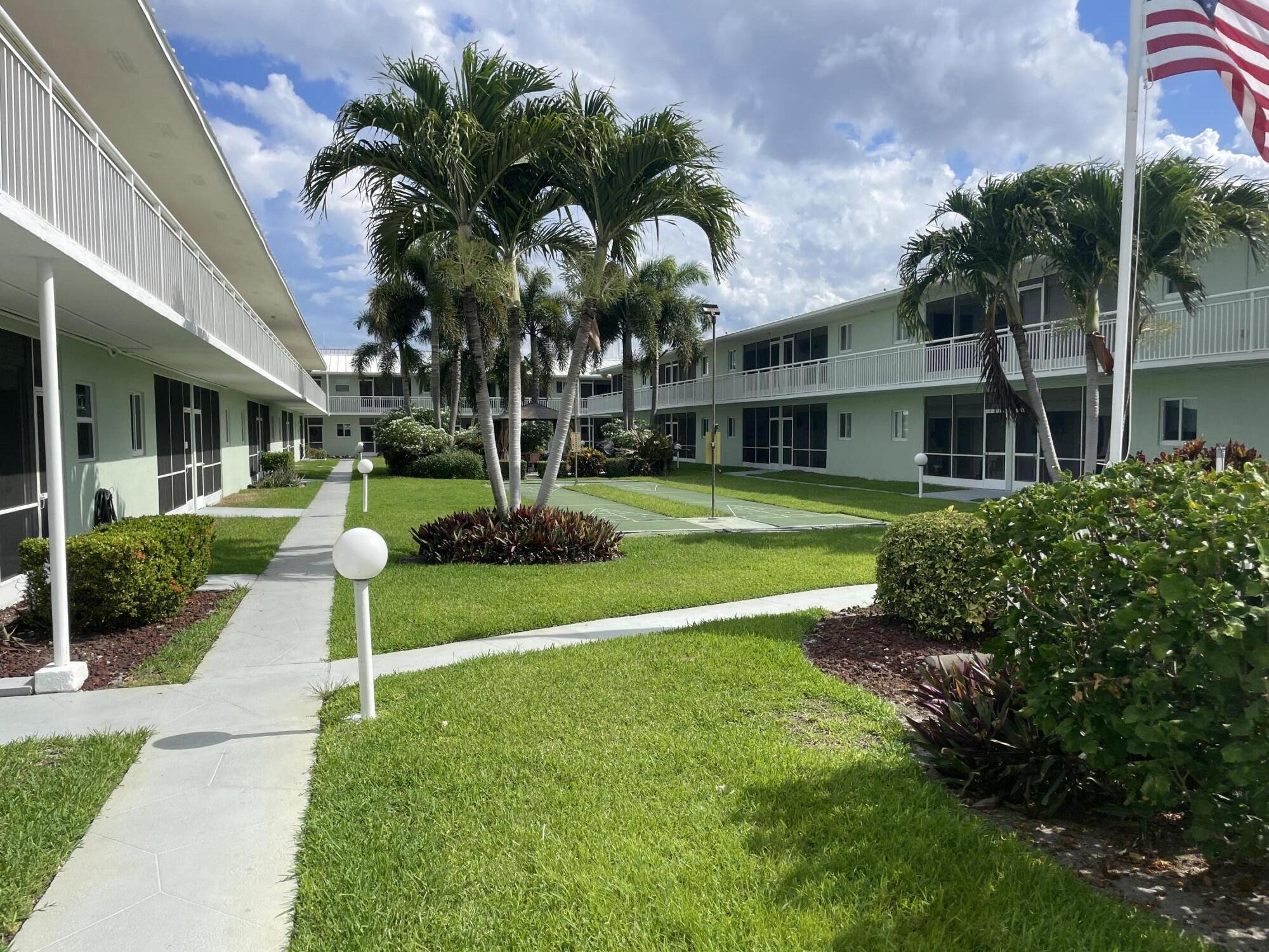 2100 NE 38th #142, Lighthouse Point FL 33064