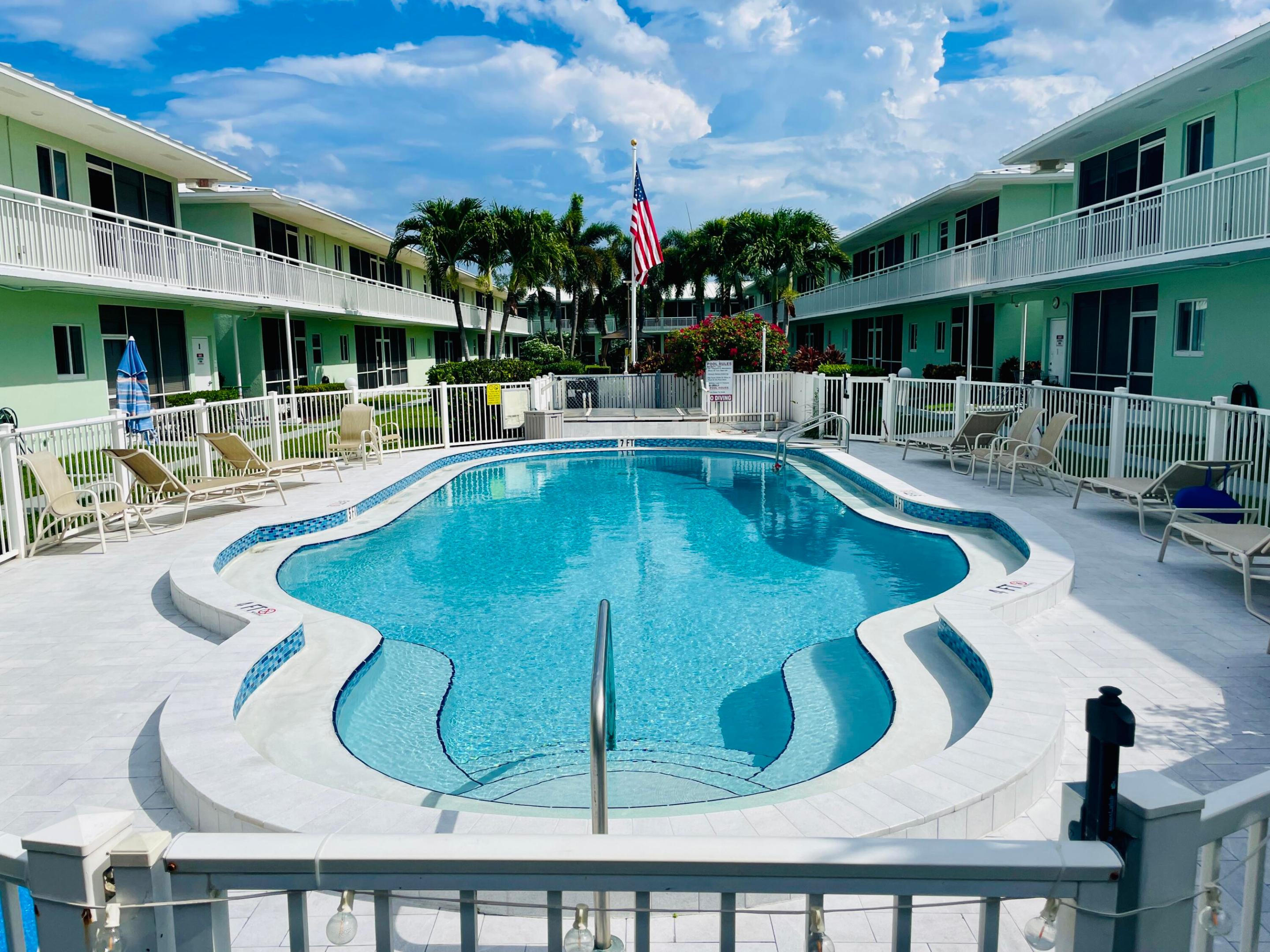 2100 NE 38th #142, Lighthouse Point FL 33064