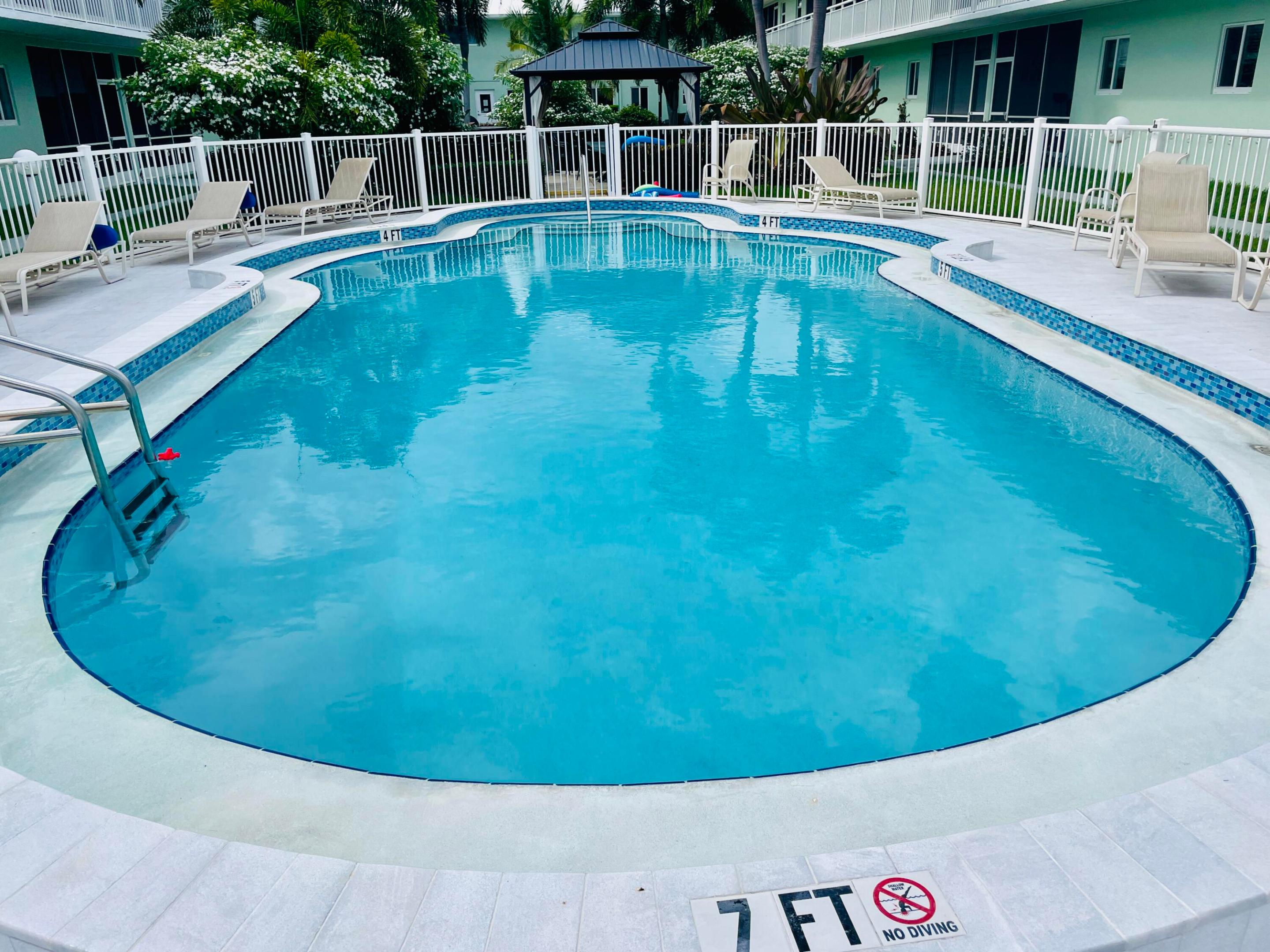2100 NE 38th #142, Lighthouse Point FL 33064