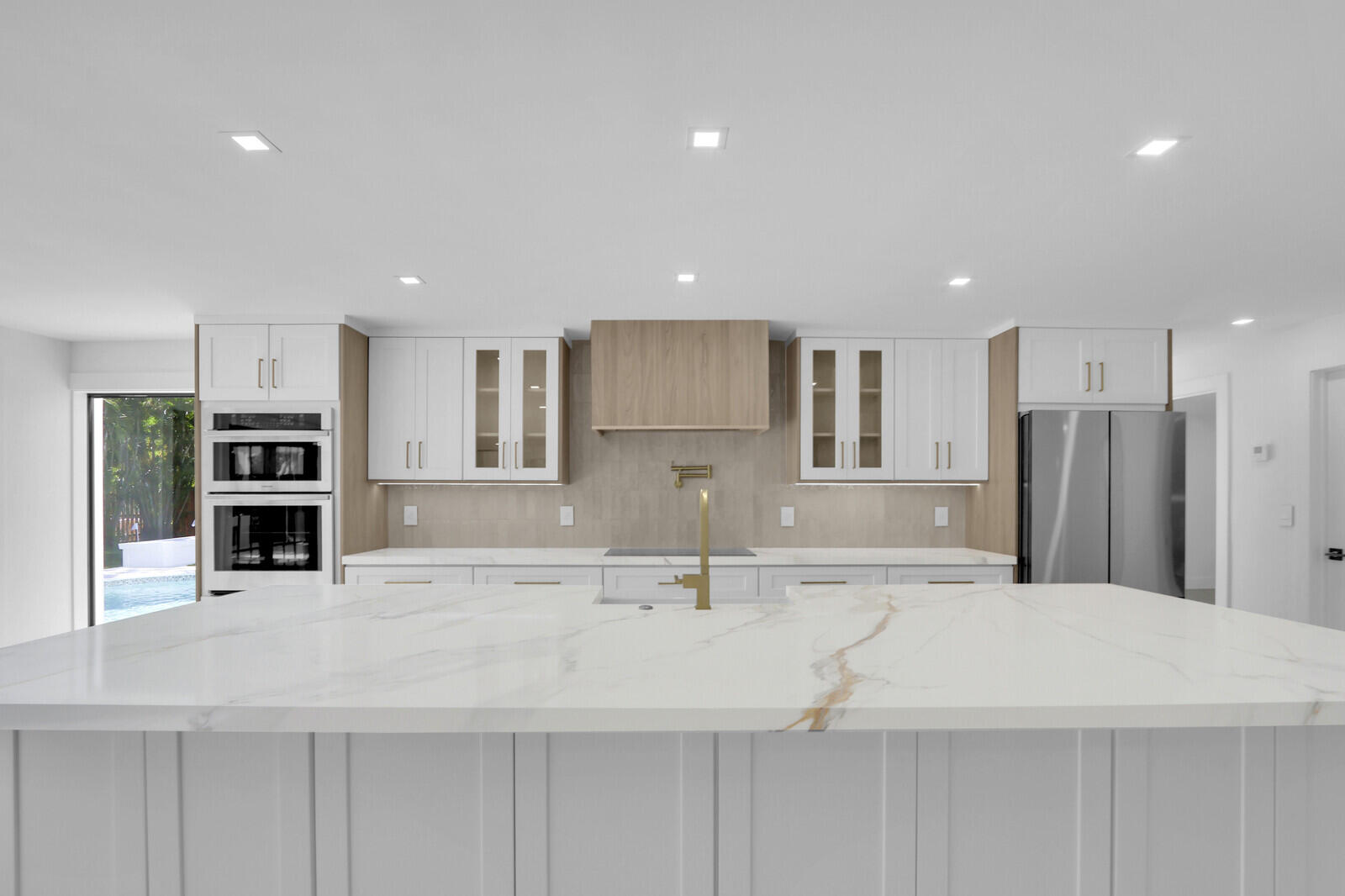 391 W Riverside, Tequesta FL 33469