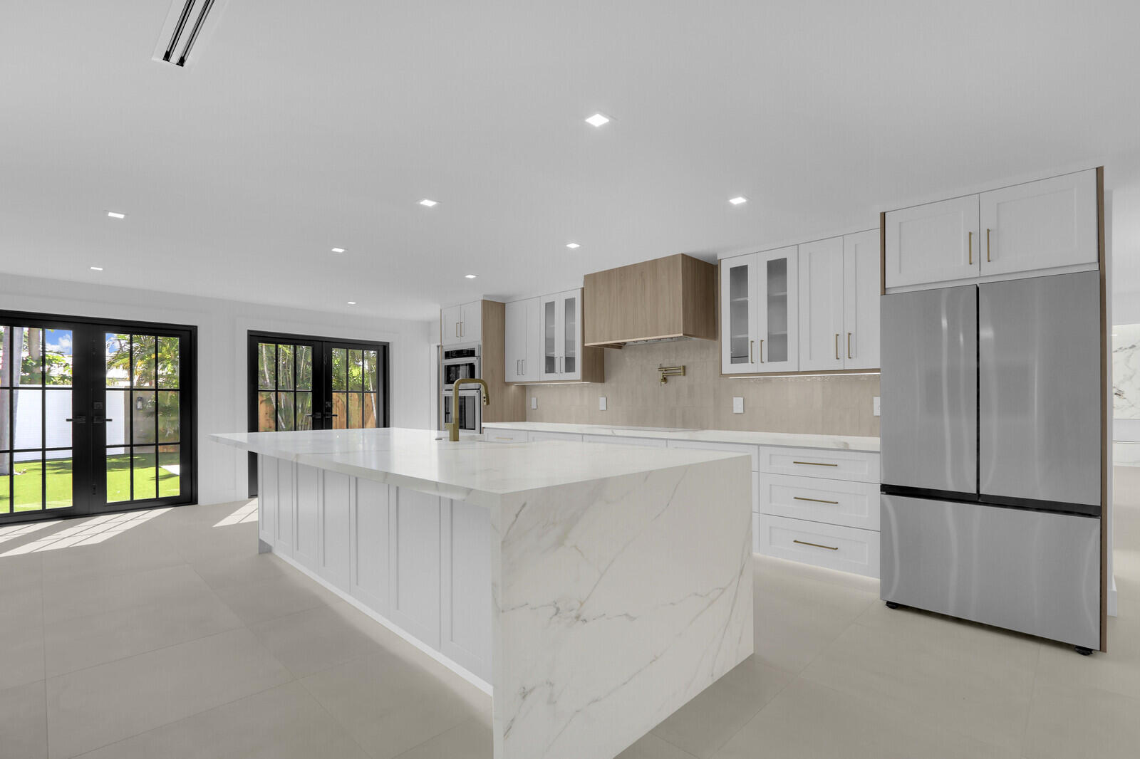 391 W Riverside, Tequesta FL 33469