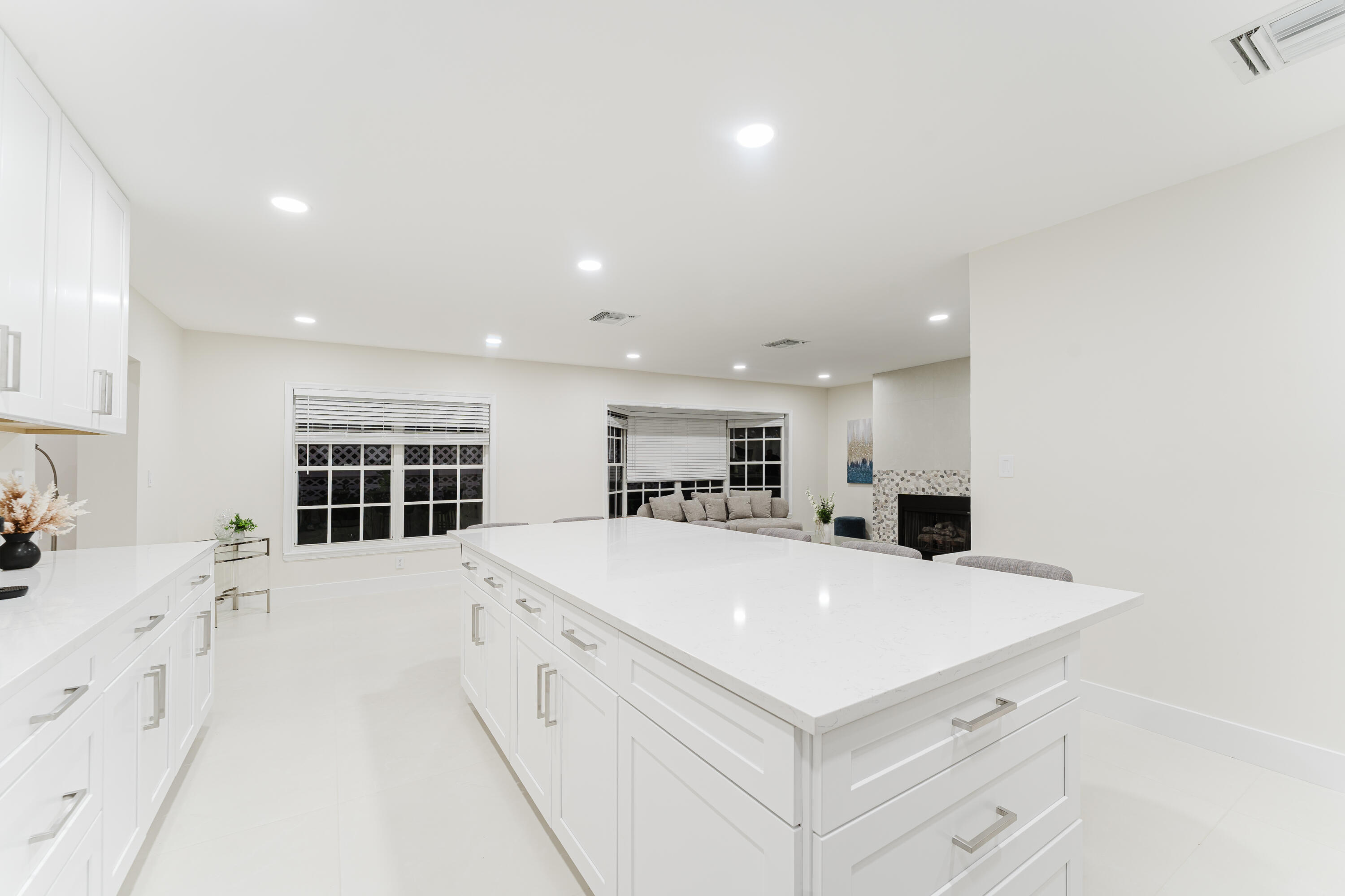 3199 NE 6th, Boca Raton FL 33431
