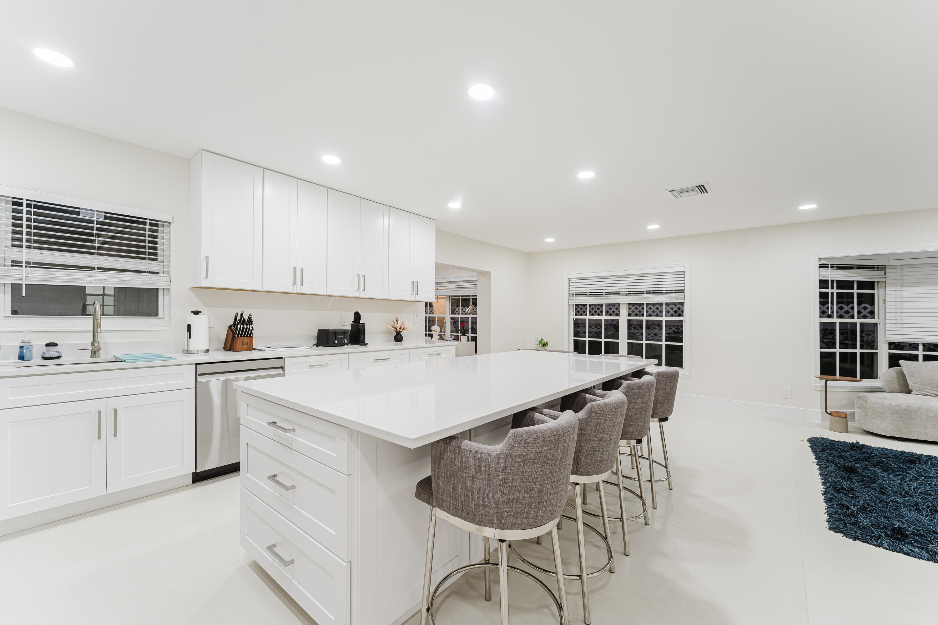 3199 NE 6th, Boca Raton FL 33431