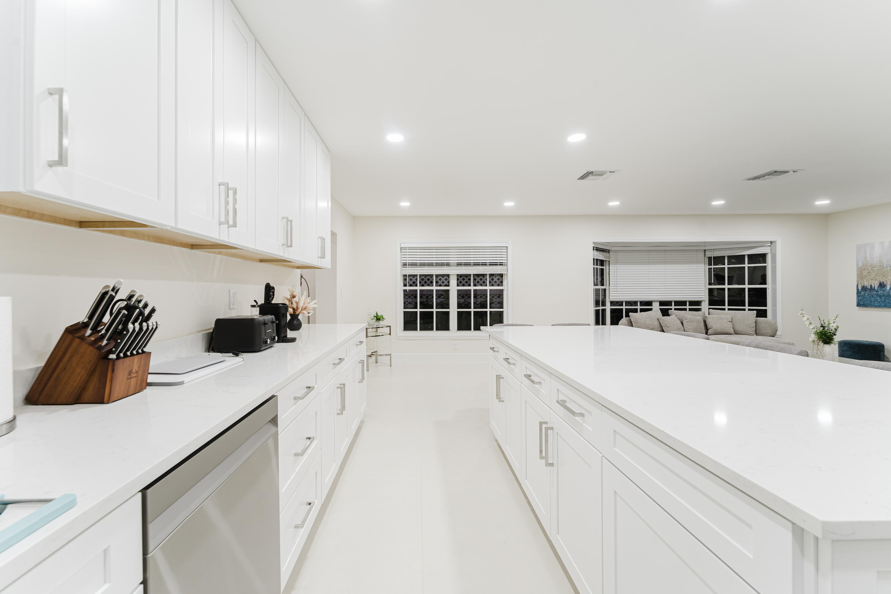 3199 NE 6th, Boca Raton FL 33431