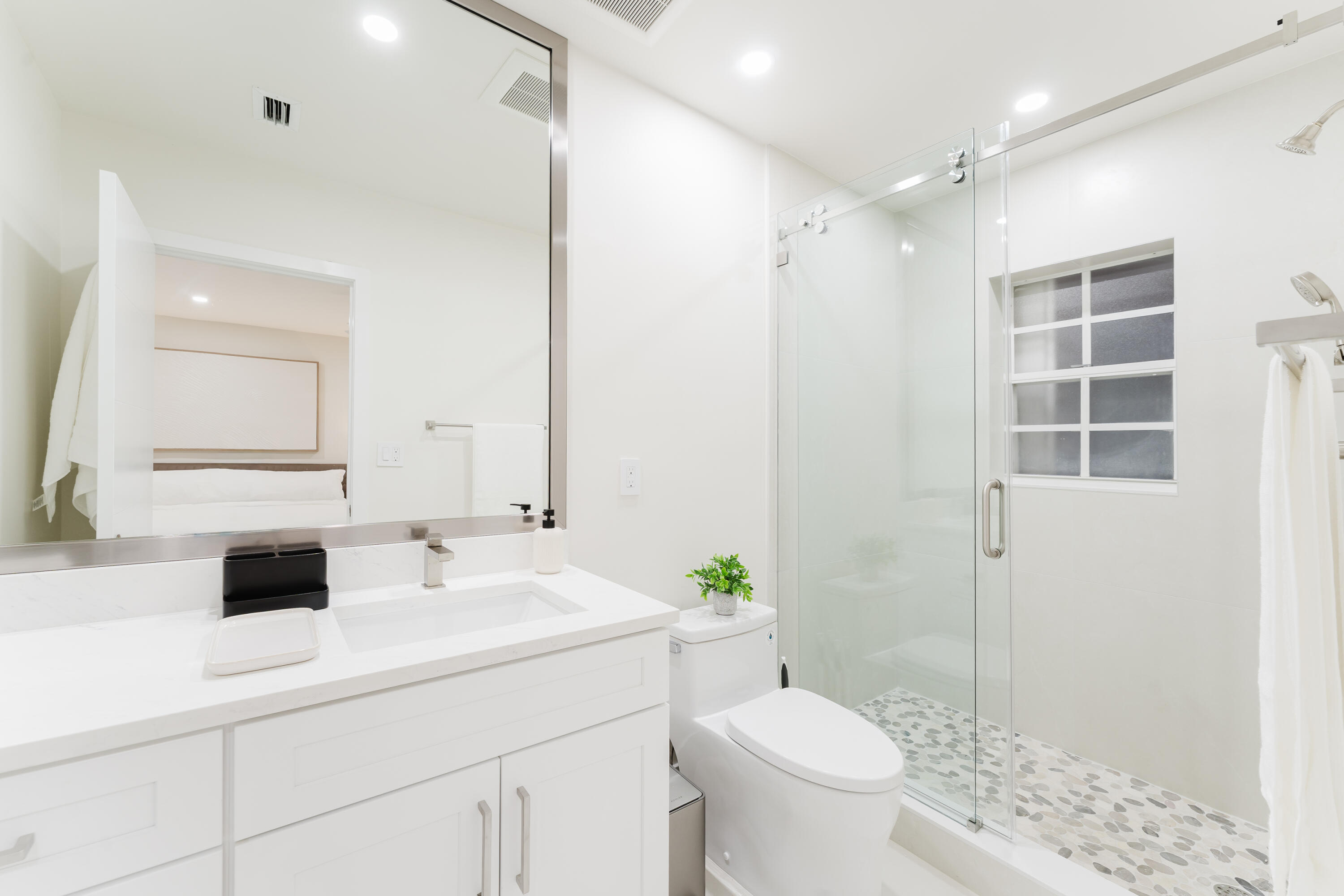 3199 NE 6th, Boca Raton FL 33431