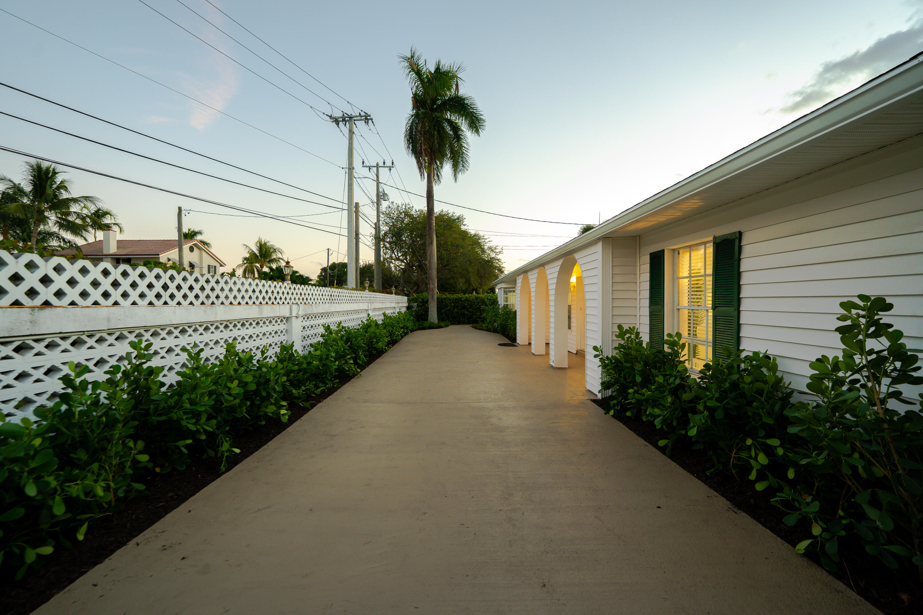 3199 NE 6th, Boca Raton FL 33431