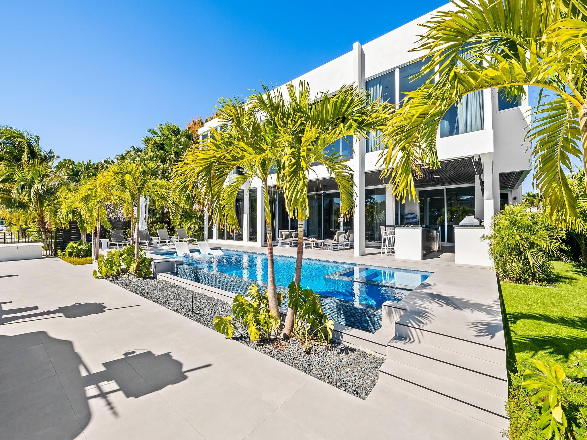 1528 SE 11th, Fort Lauderdale FL 33316
