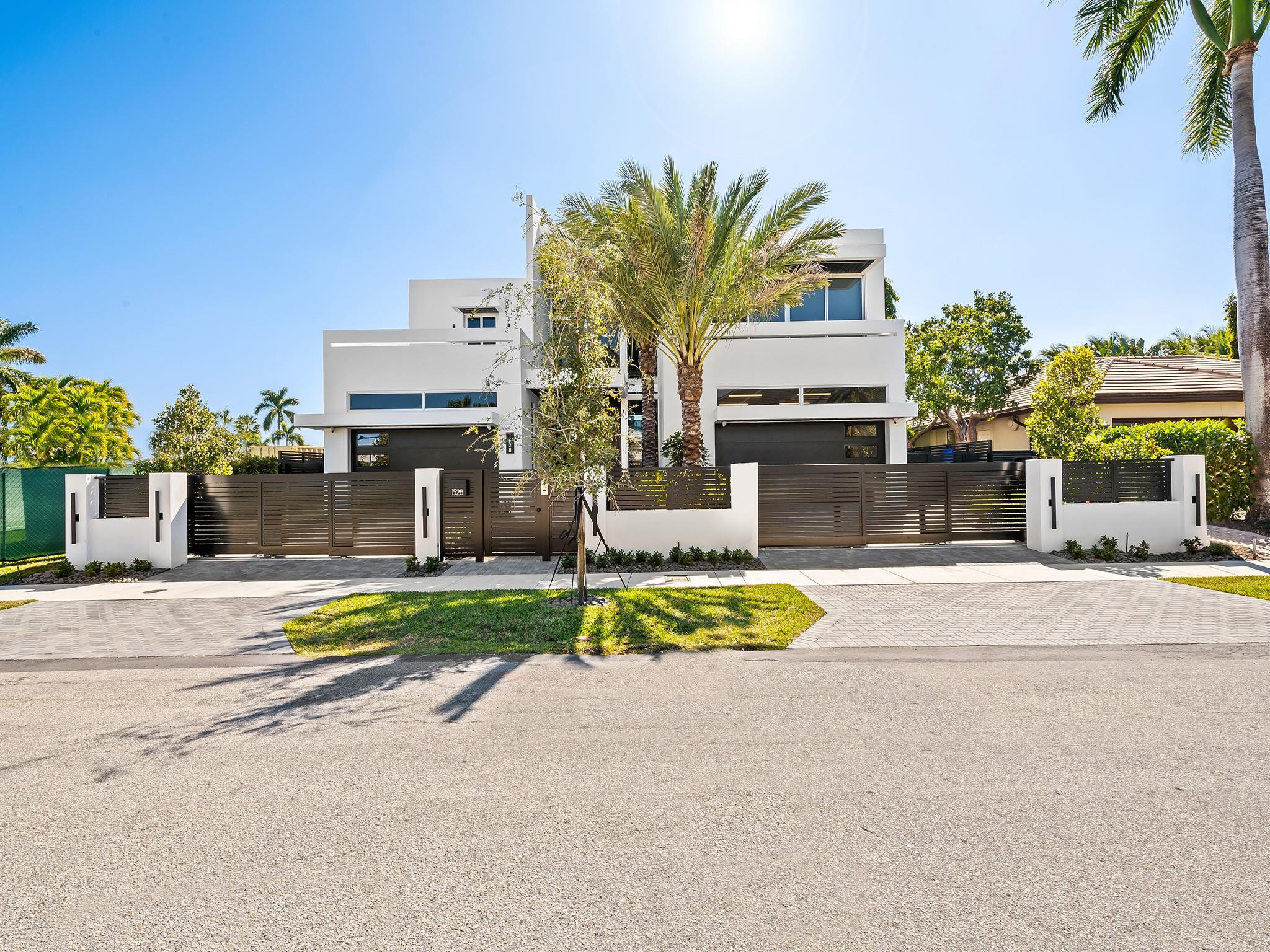 1528 SE 11th, Fort Lauderdale FL 33316
