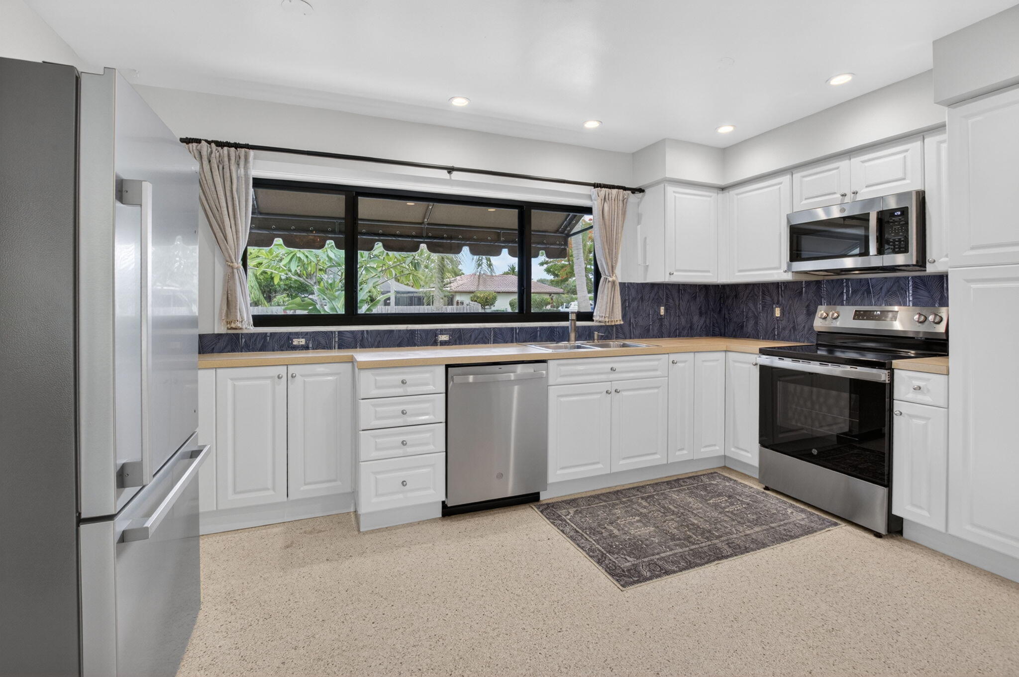 450 SW 12th, Boca Raton FL 33486