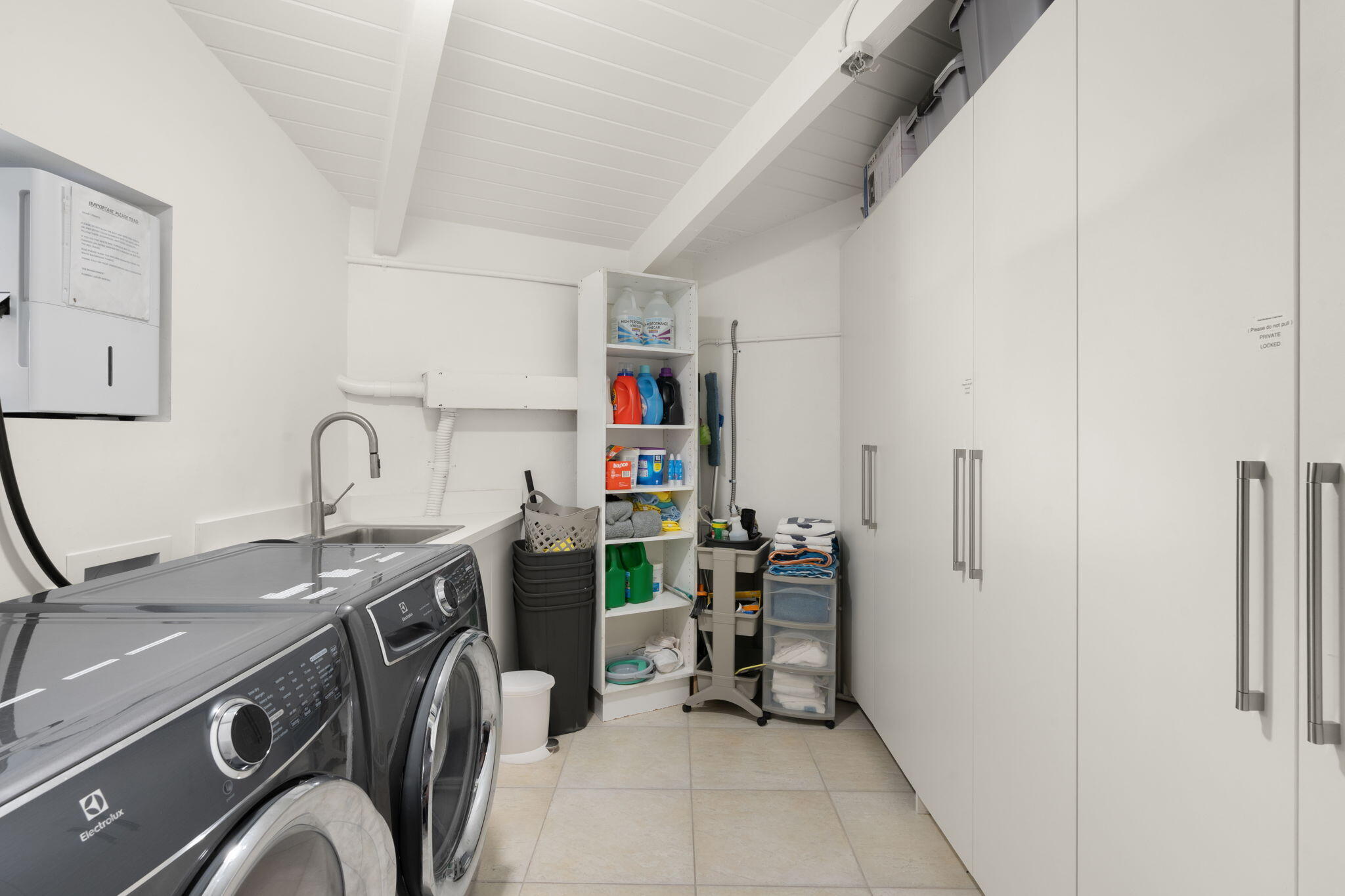 1425 Middle River, Fort Lauderdale FL 33304