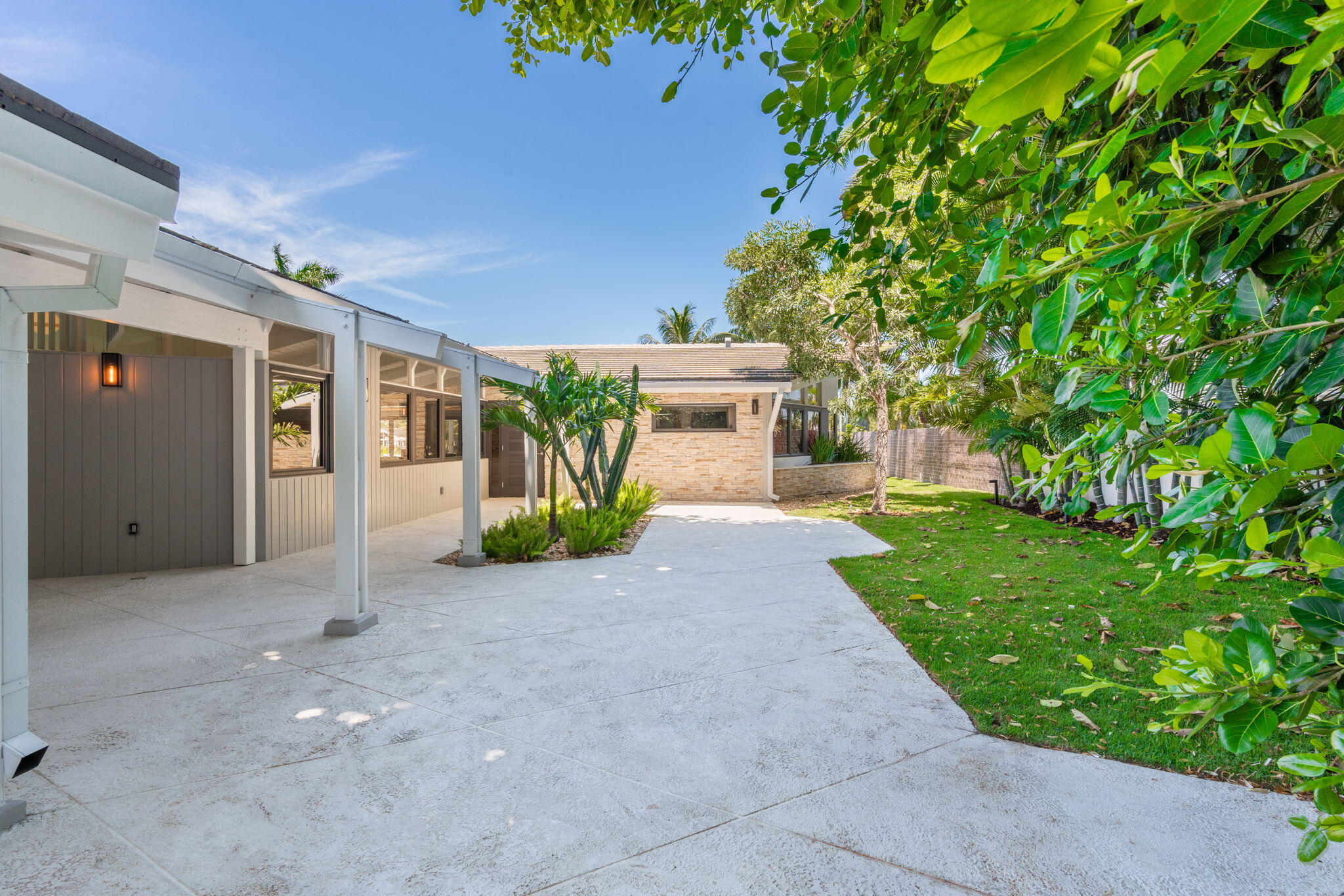 1425 Middle River, Fort Lauderdale FL 33304