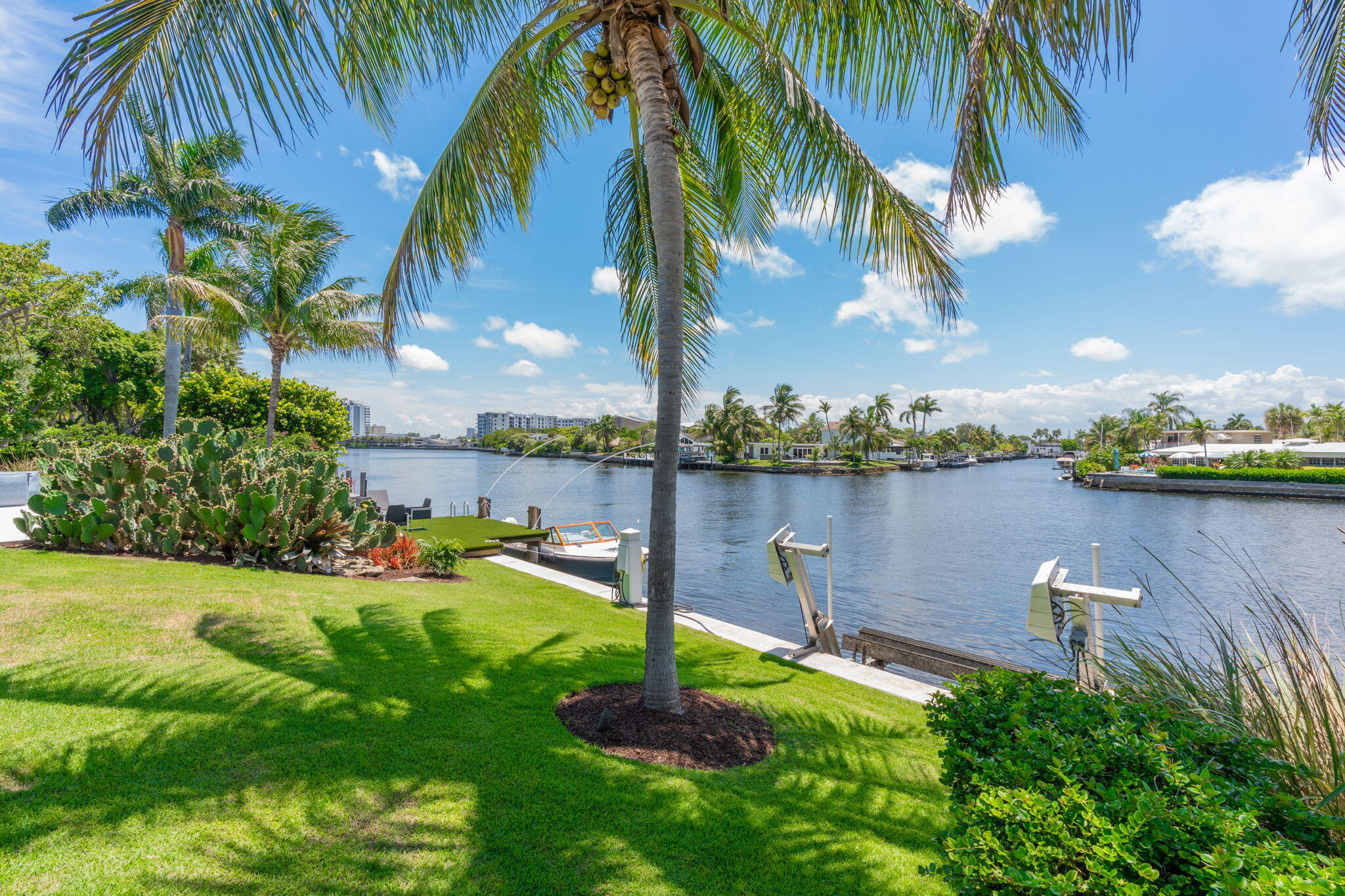 1425 Middle River, Fort Lauderdale FL 33304