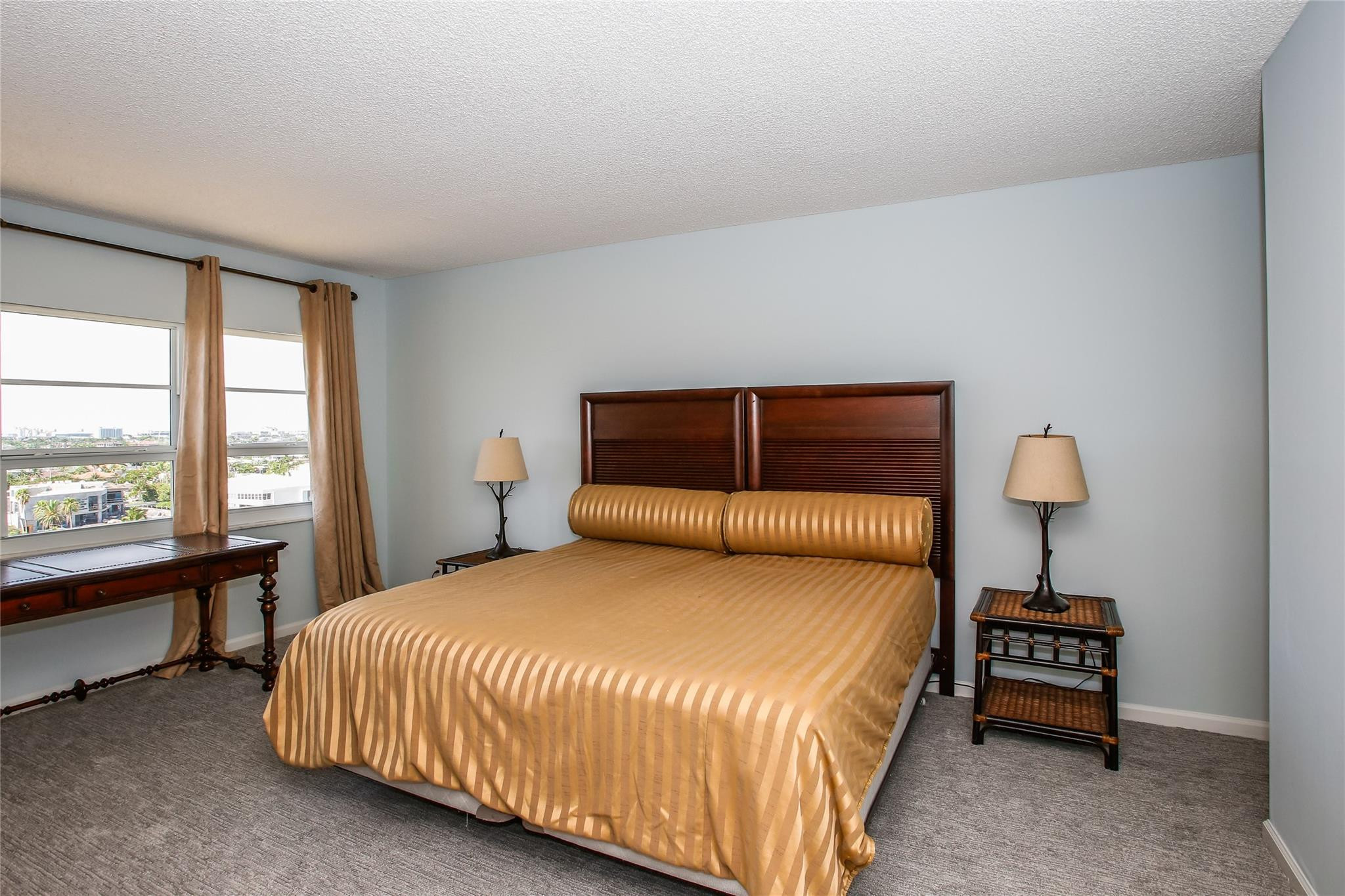 2500 E Las Olas #1005, Fort Lauderdale FL 33301