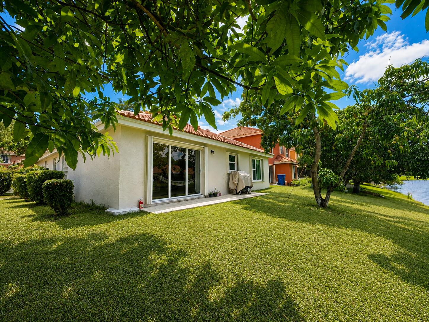 1073 Aspri, Riviera Beach FL 33418