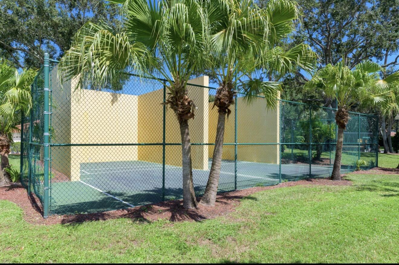 1073 Aspri, Riviera Beach FL 33418