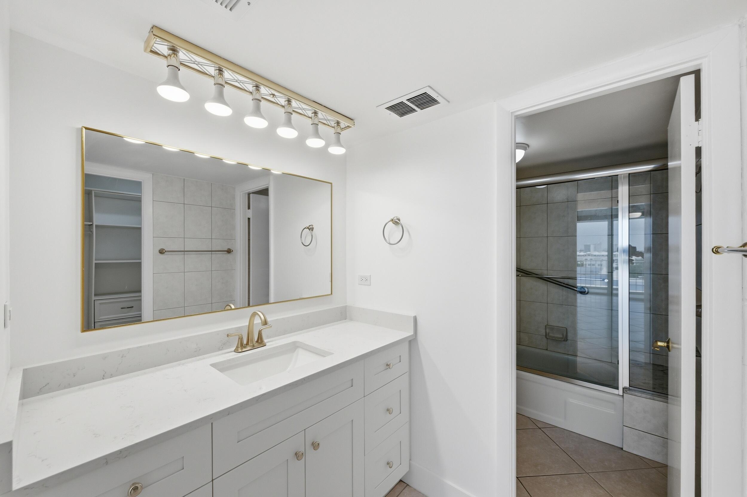 800 SE 20th #901, Deerfield Beach FL 33441