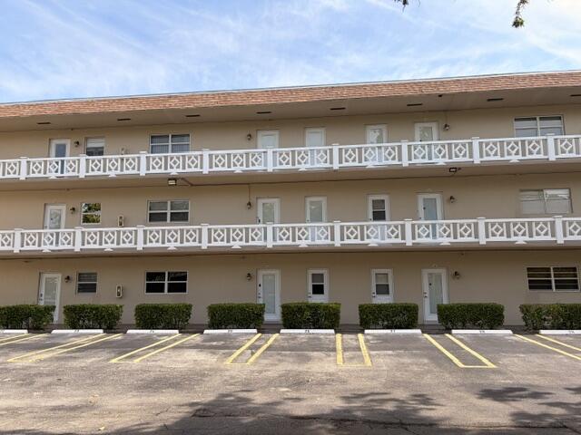 5103 NW 35th #401, Lauderdale Lakes FL 33319