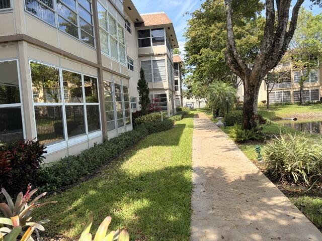 5103 NW 35th #401, Lauderdale Lakes FL 33319