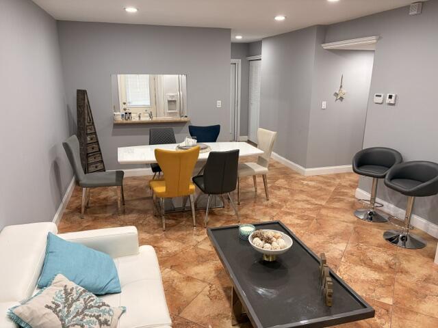 5103 NW 35th #401, Lauderdale Lakes FL 33319