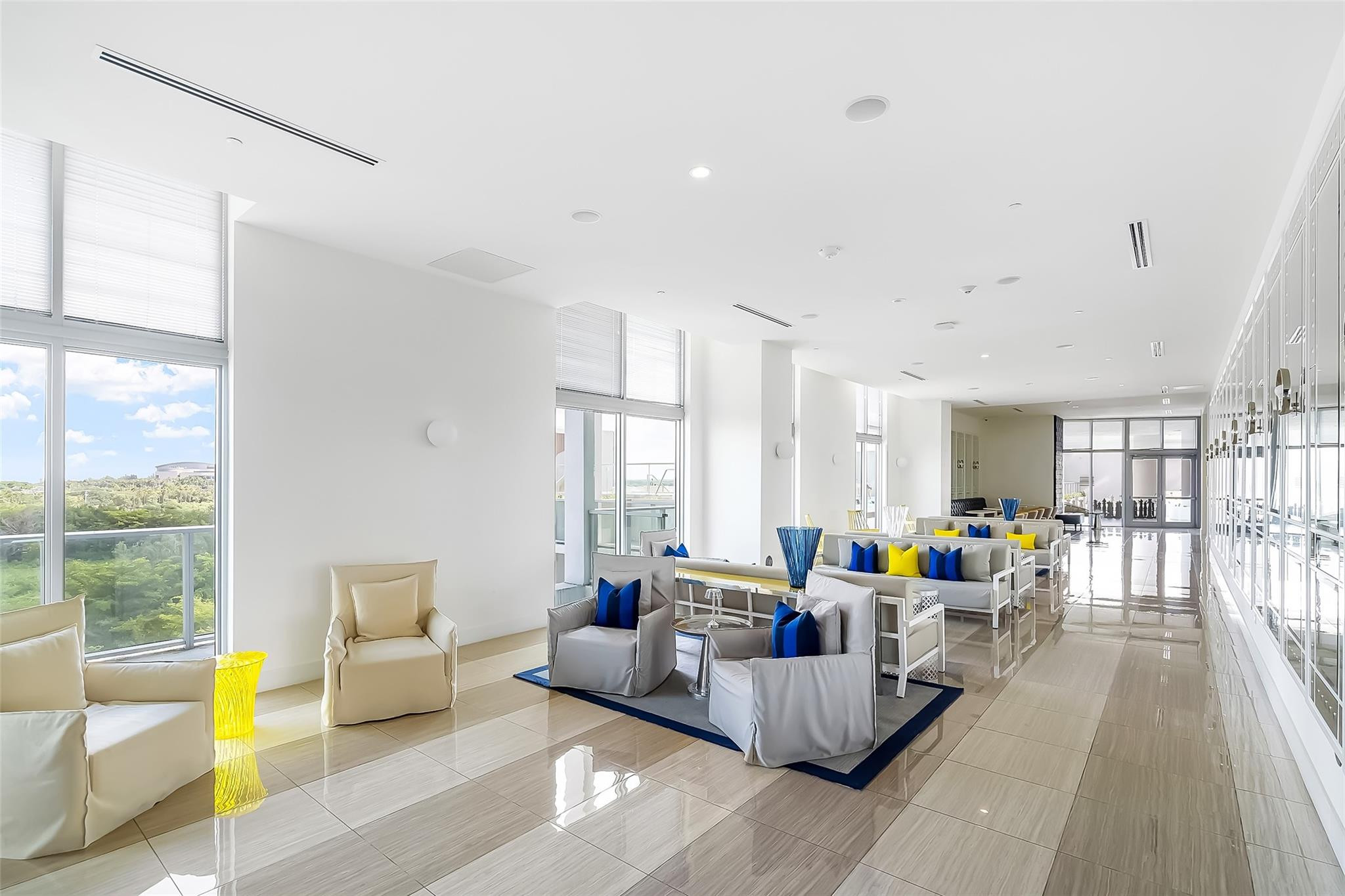 2000 Metropica #1410, Sunrise FL 33323