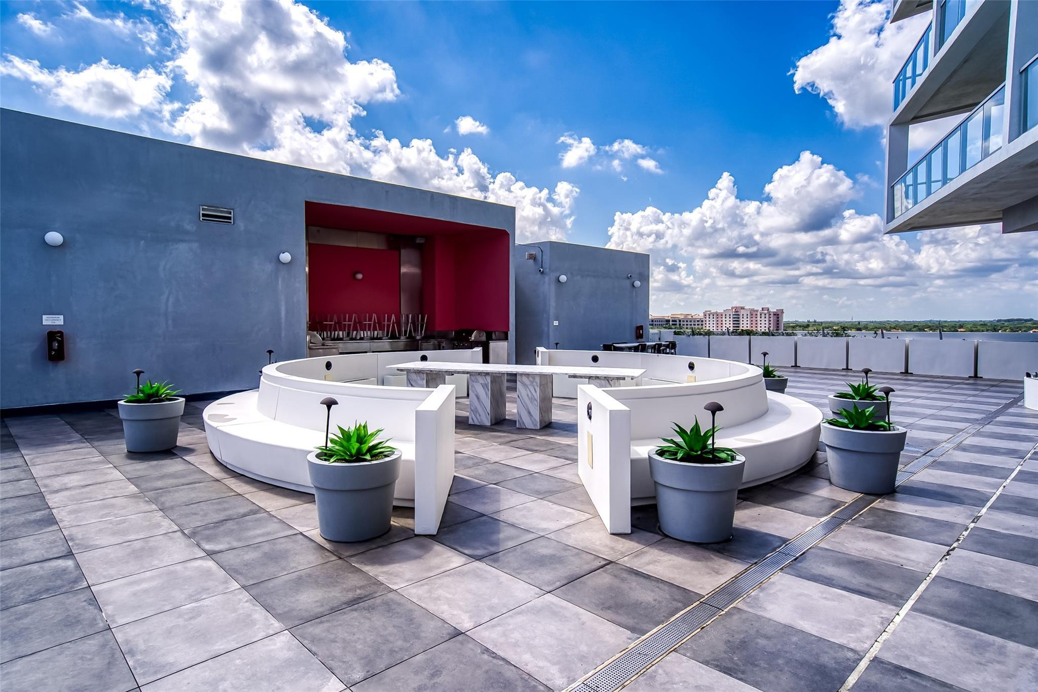 2000 Metropica #1410, Sunrise FL 33323