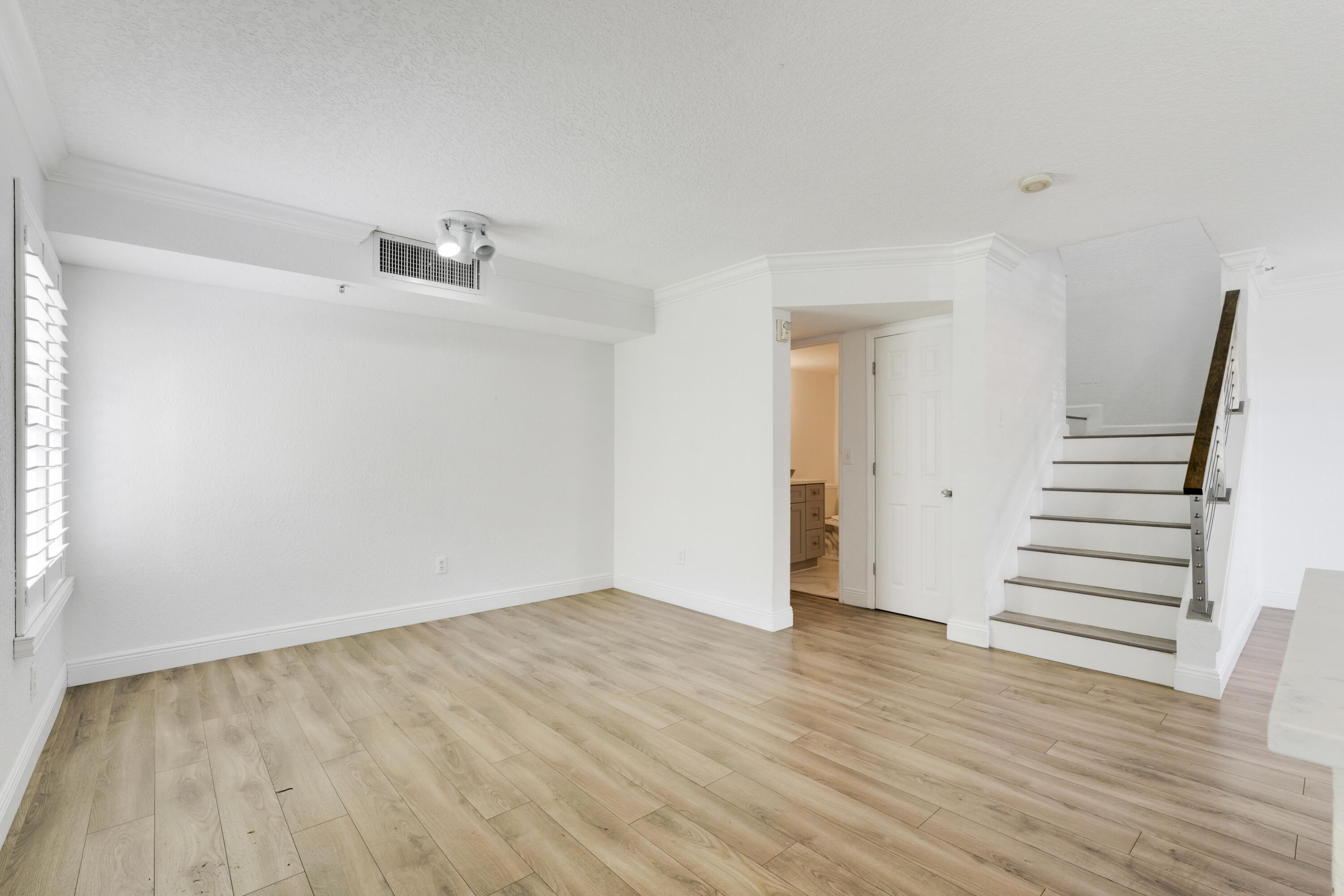 127 Yacht Club #101, Hypoluxo FL 33462