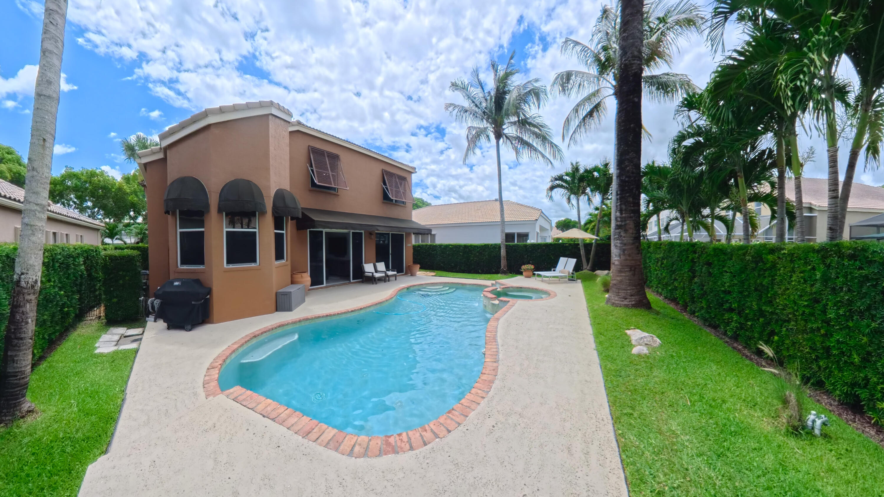 2060 Reston, Royal Palm Beach FL 33411