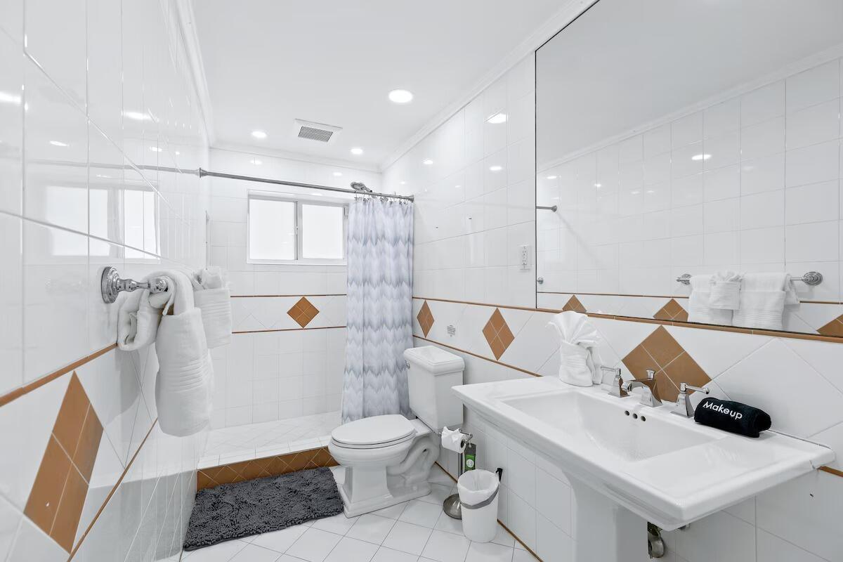 1448 NE 57th, Fort Lauderdale FL 33334