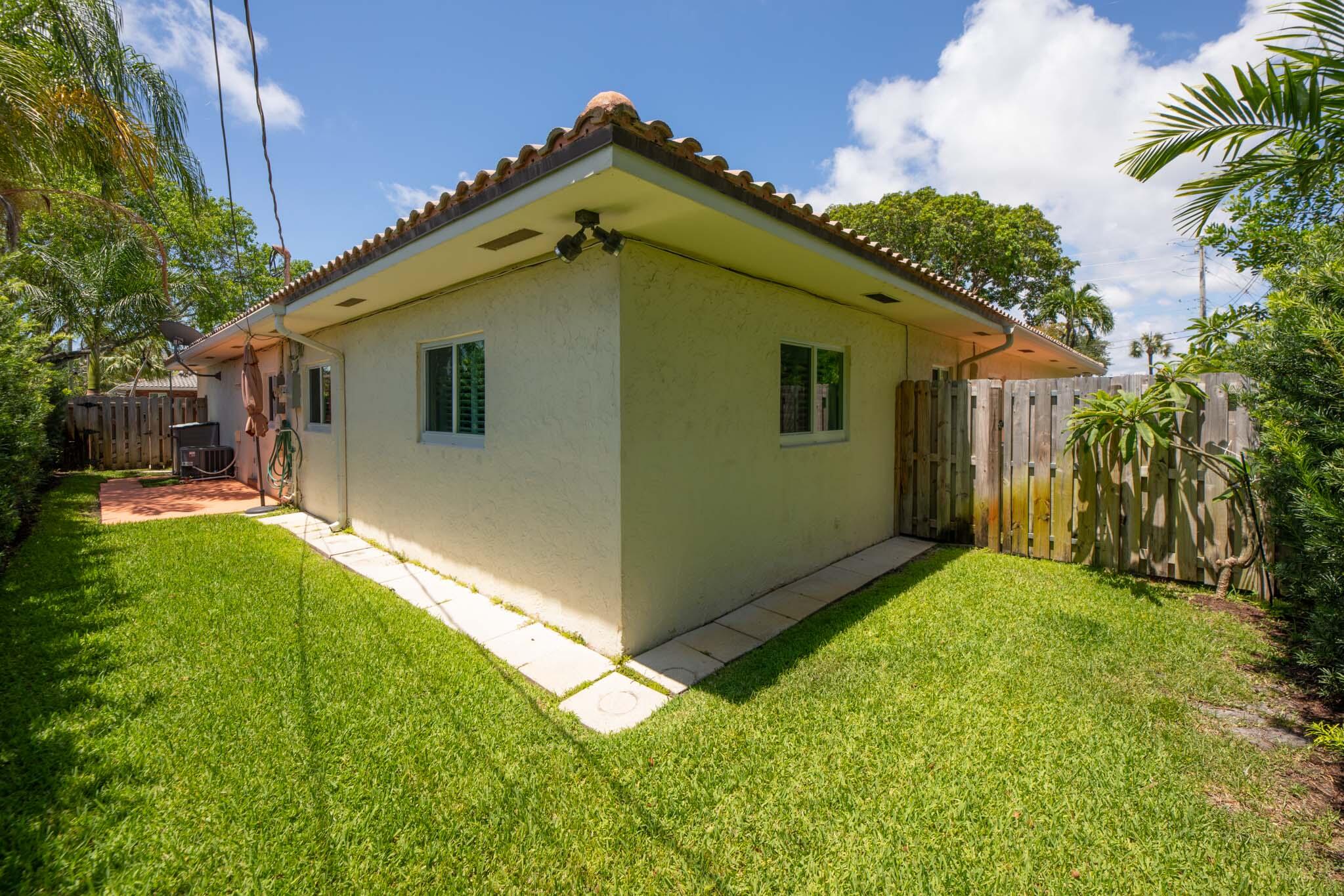 2603 NE 35th, Fort Lauderdale FL 33306