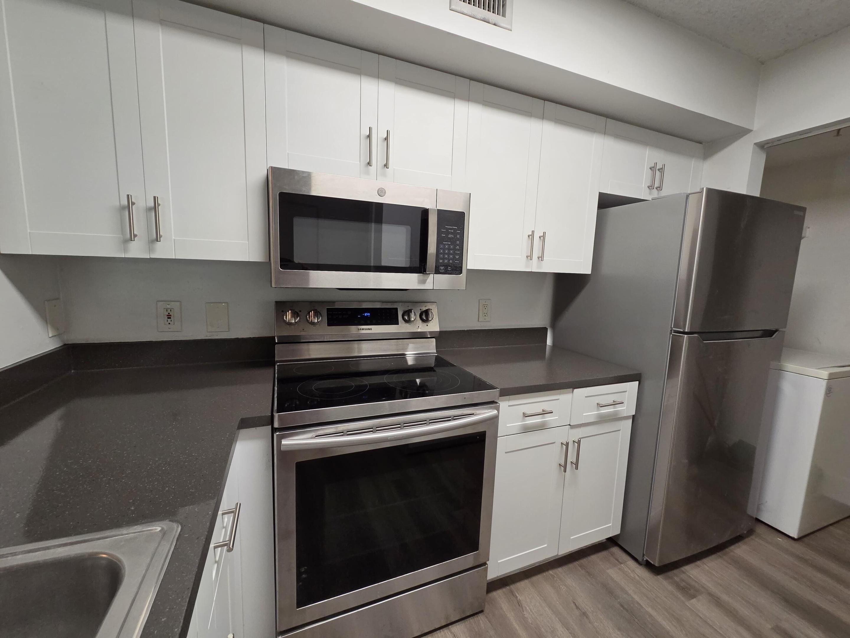 12112 St.andrews #212, Miramar FL 33025