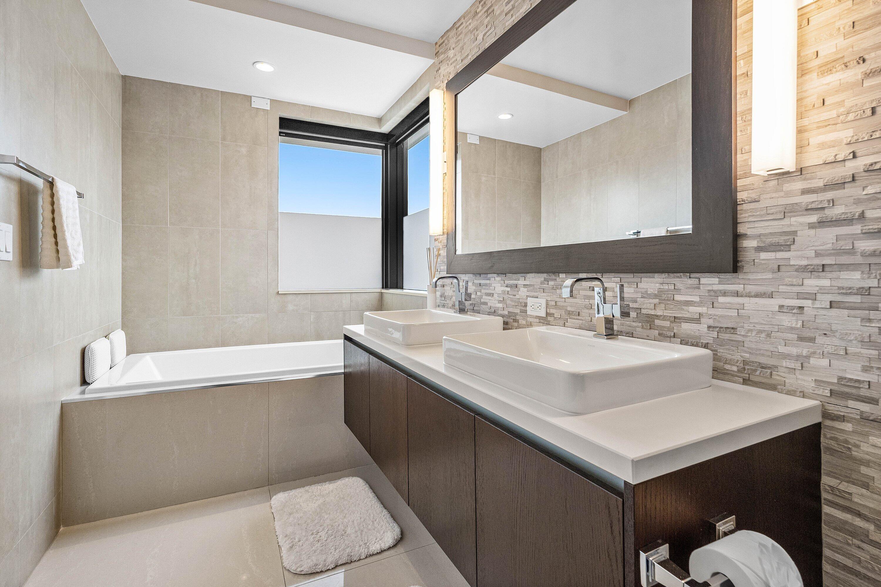 3030 N Ocean #S101, Fort Lauderdale FL 33308