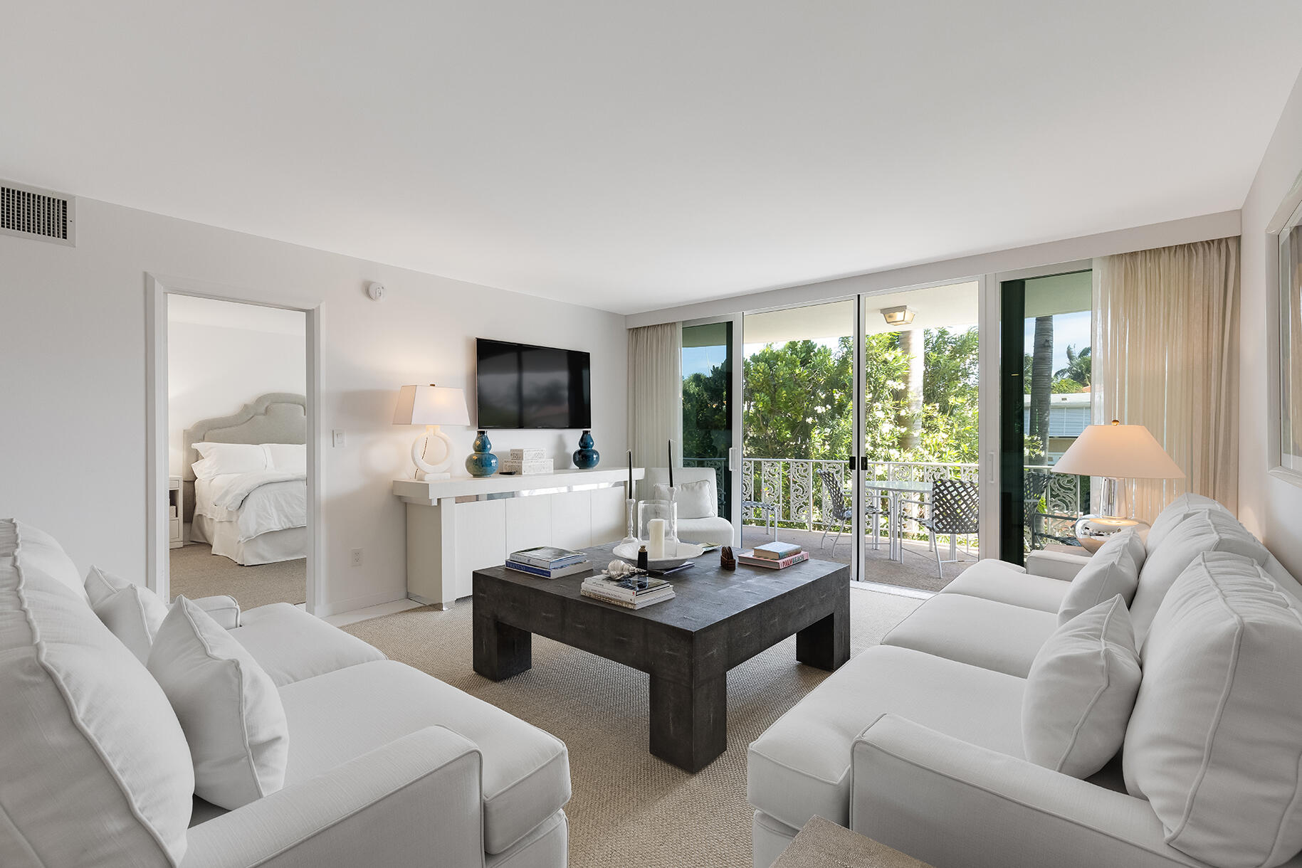 227 Australian #1e, Palm Beach FL 33480