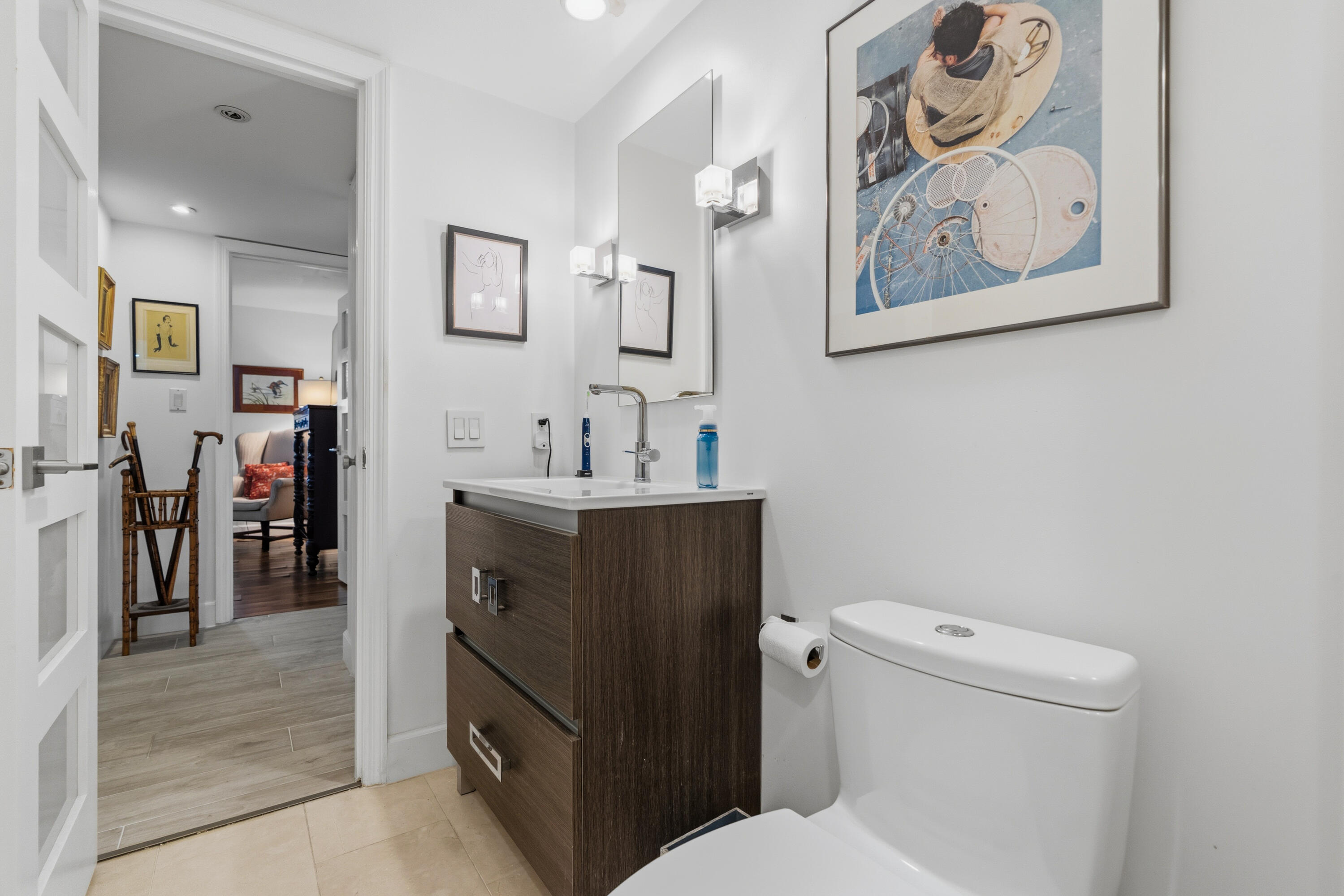 3050 NE 47th #107, Fort Lauderdale FL 33308