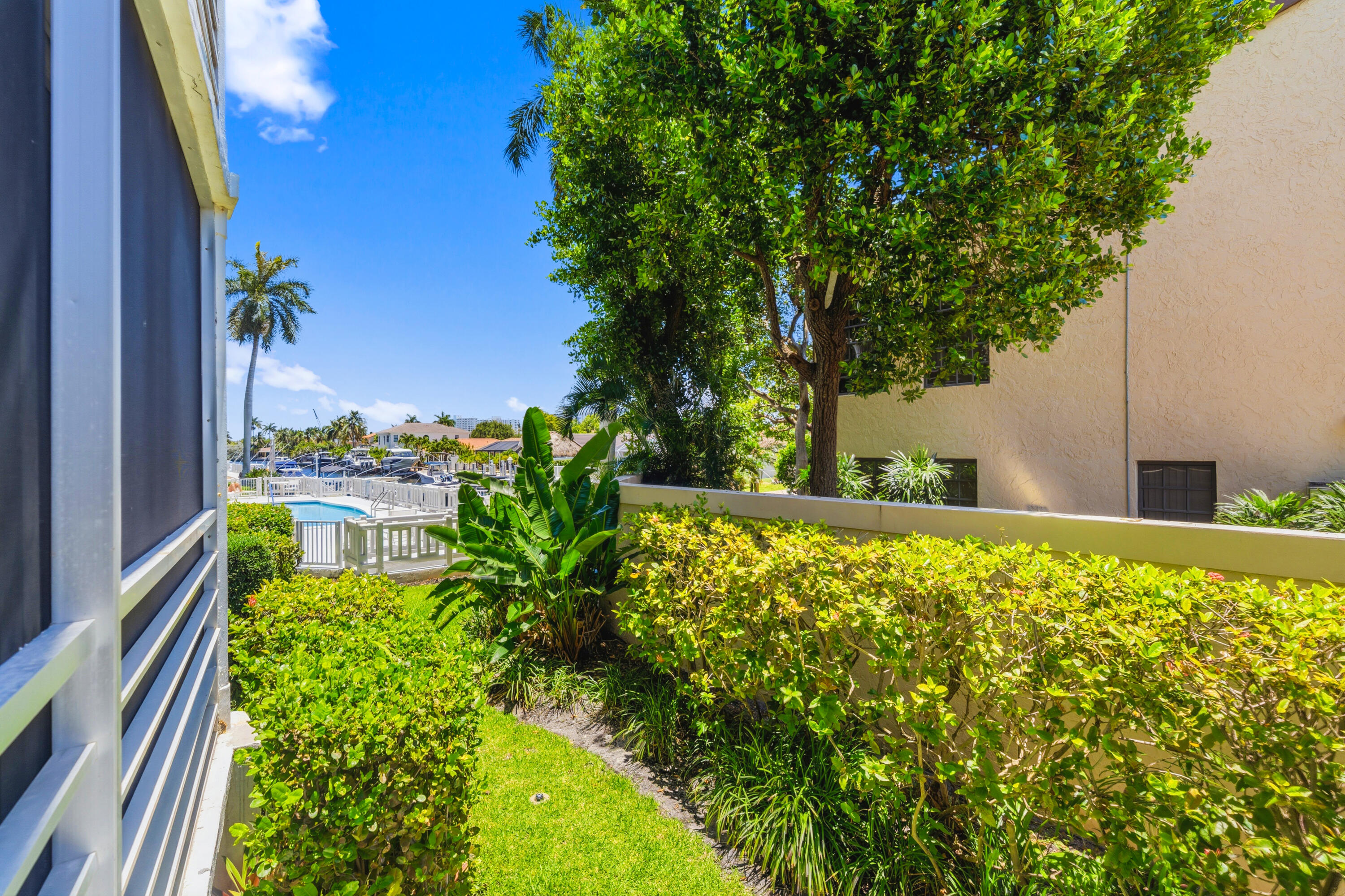 3050 NE 47th #107, Fort Lauderdale FL 33308