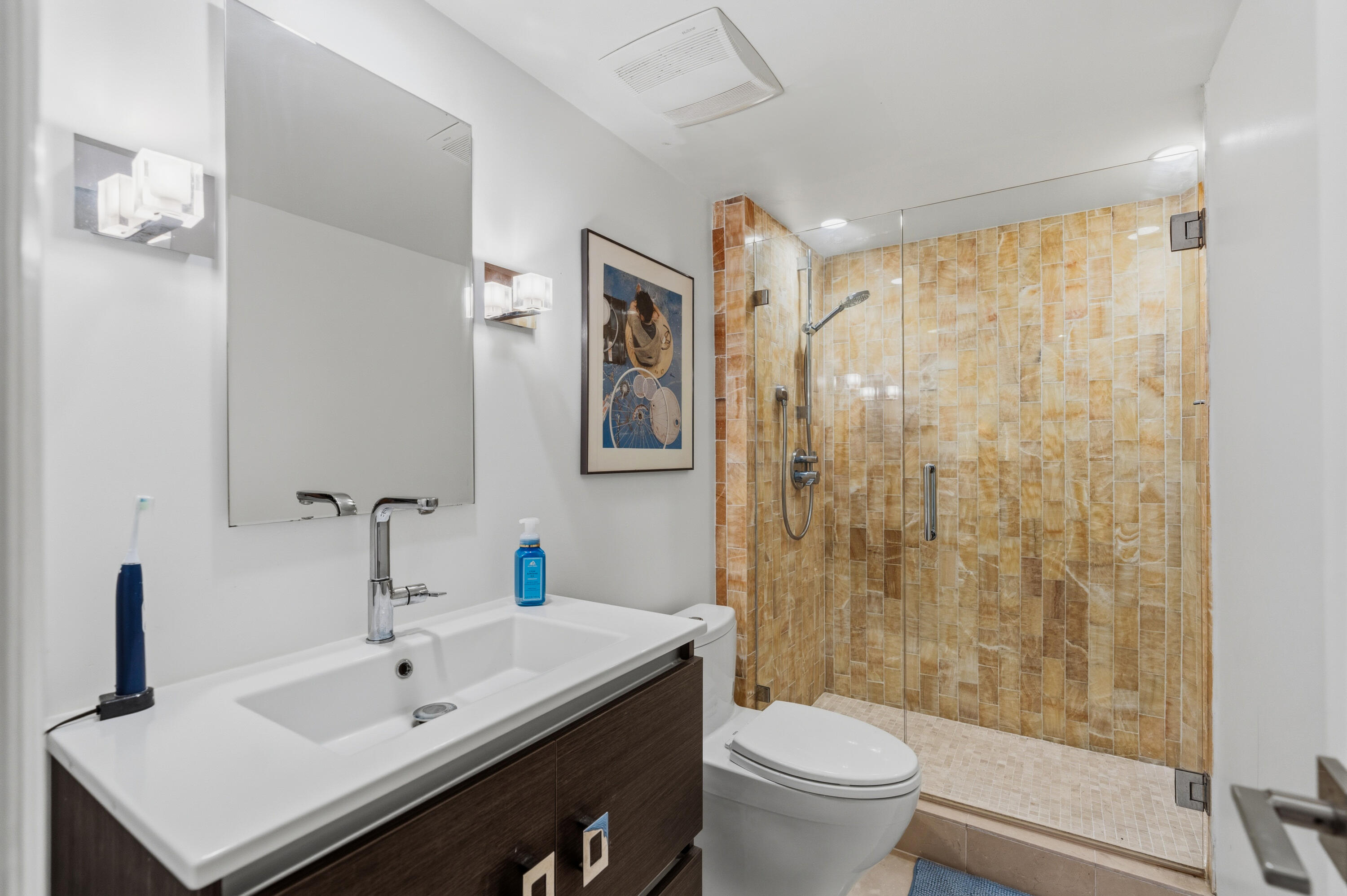 3050 NE 47th #107, Fort Lauderdale FL 33308