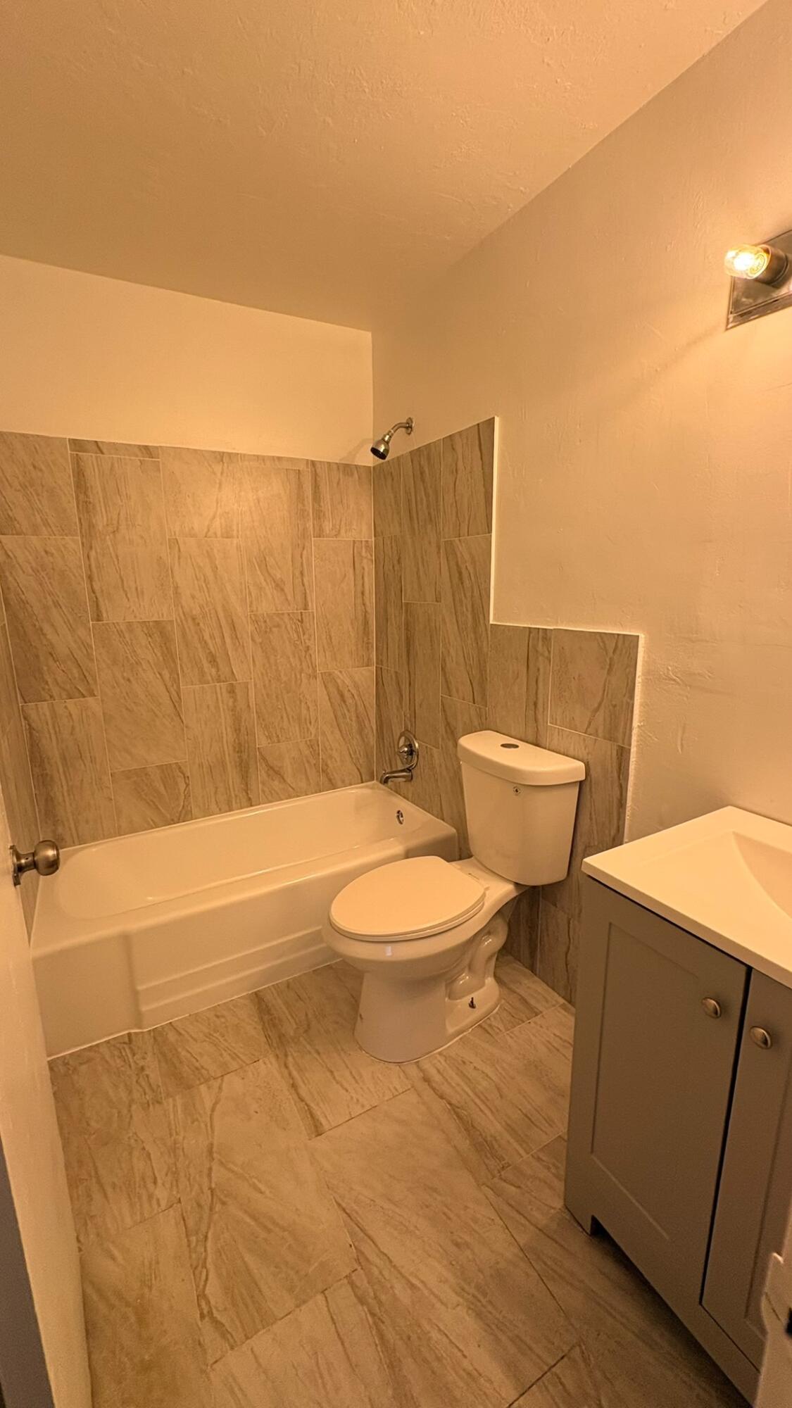 3740 NW 9th, Lauderhill FL 33311