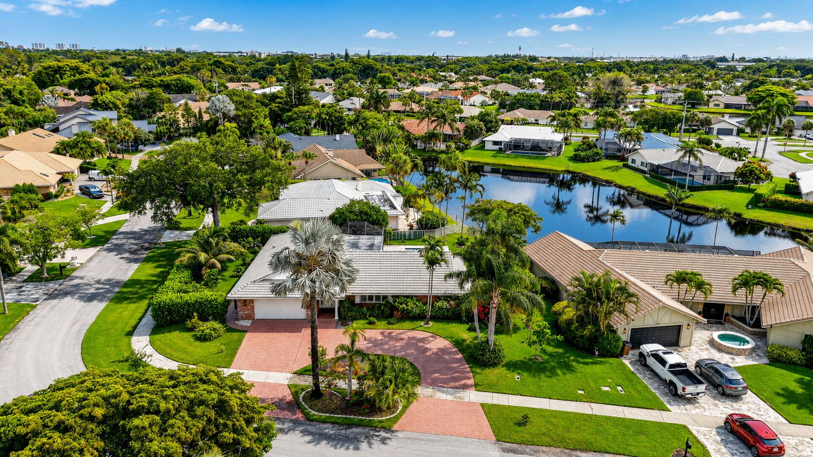 2378 Deer Creek Lob Lolly, Deerfield Beach FL 33442