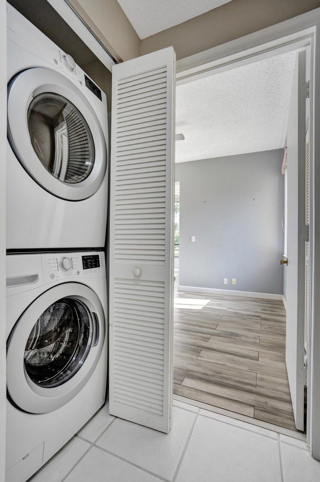 7546 La Paz #108, Boca Raton FL 33433