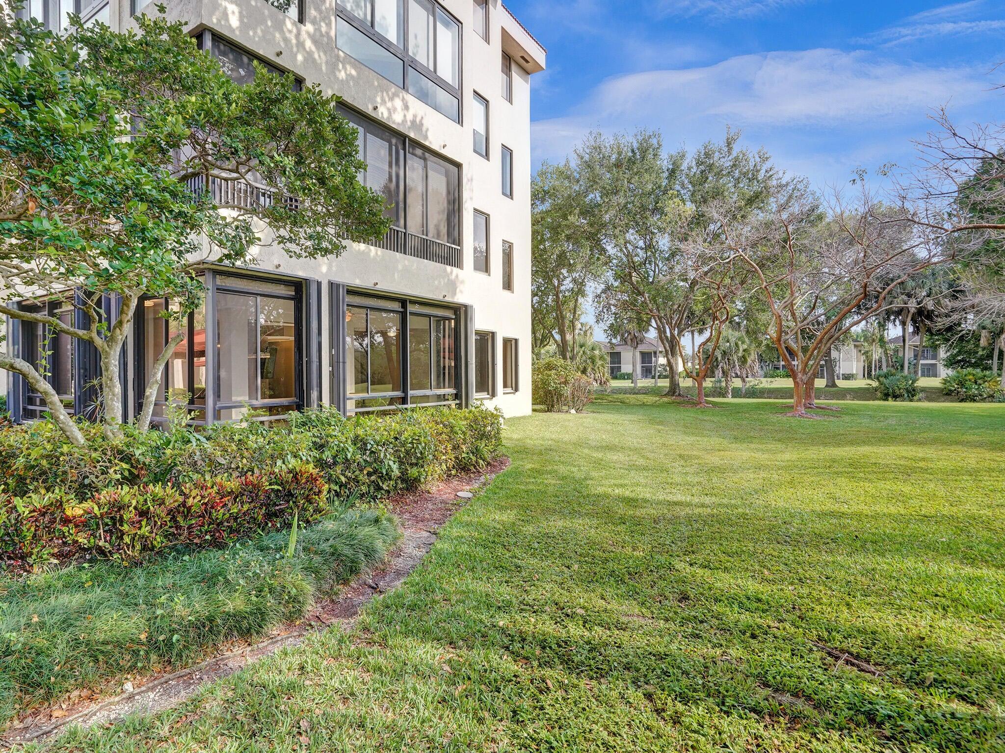 7546 La Paz #108, Boca Raton FL 33433