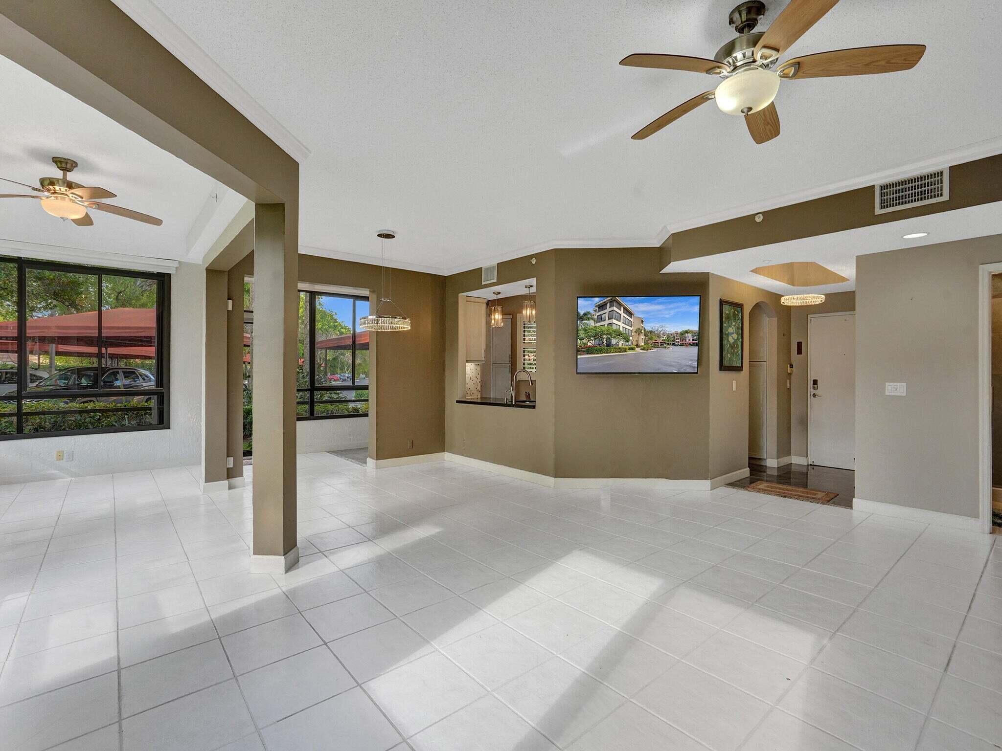 7546 La Paz #108, Boca Raton FL 33433