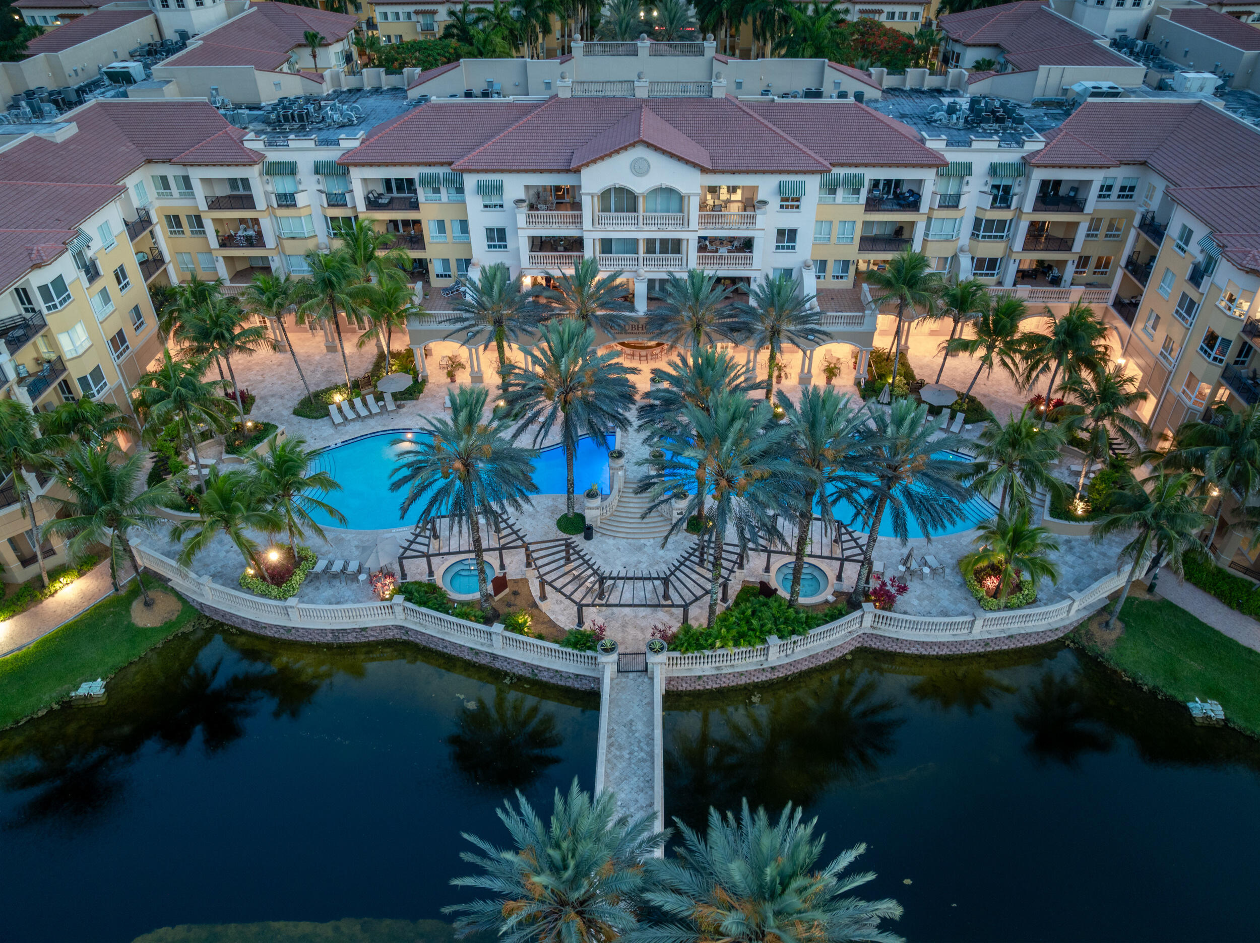 16102 Emerald Estates #220, Weston FL 33331