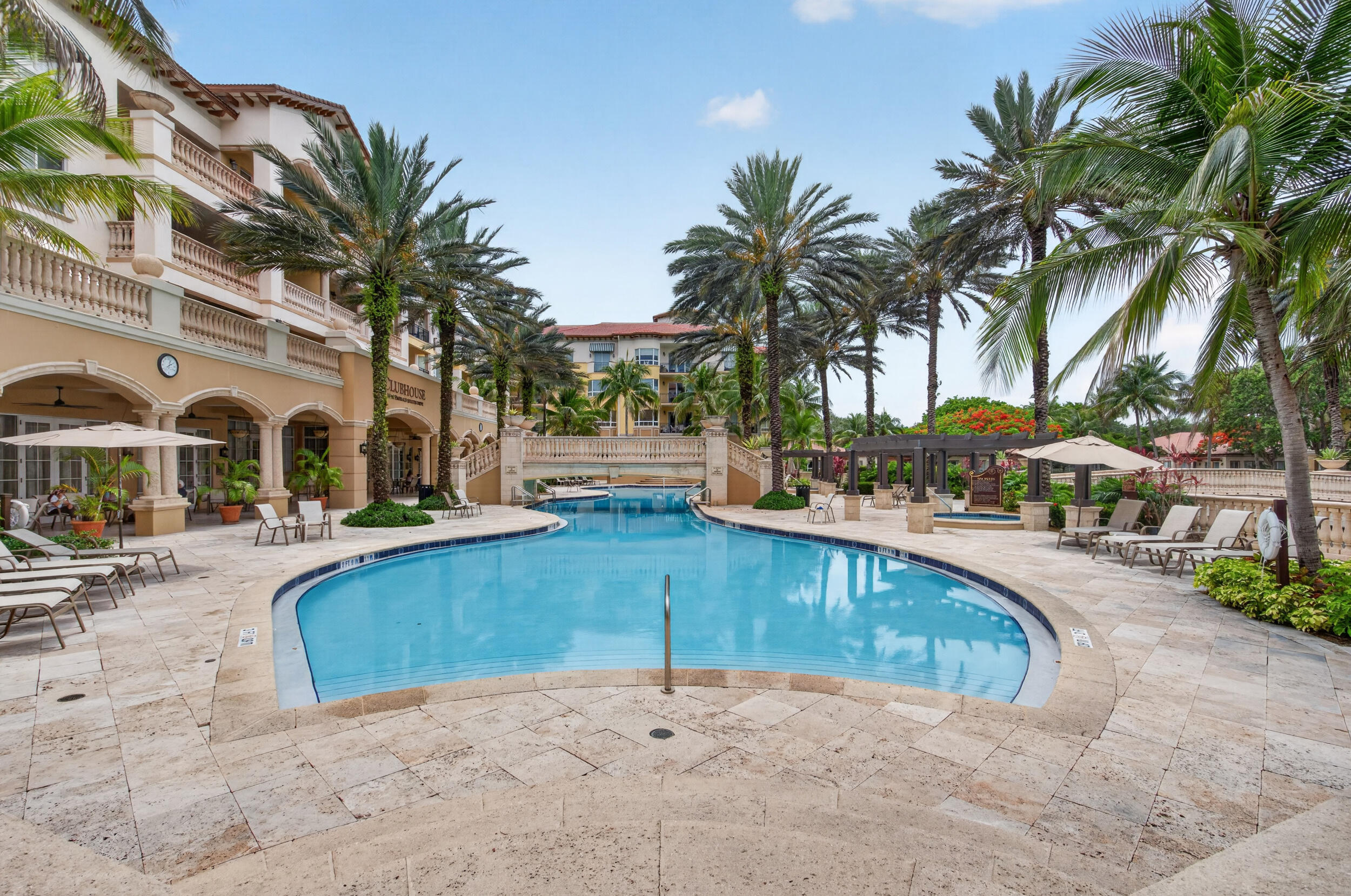 16102 Emerald Estates #220, Weston FL 33331