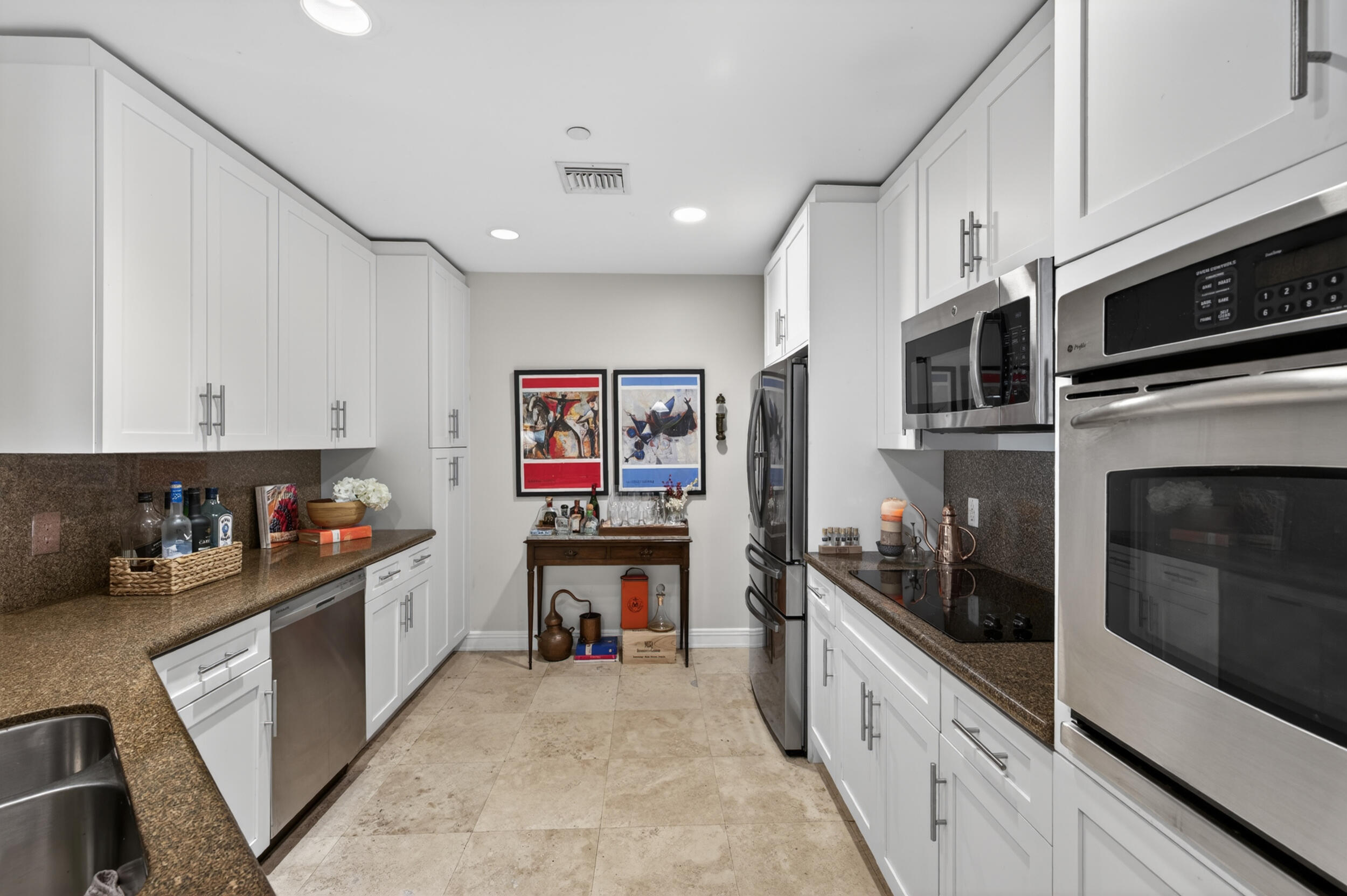 16102 Emerald Estates #220, Weston FL 33331