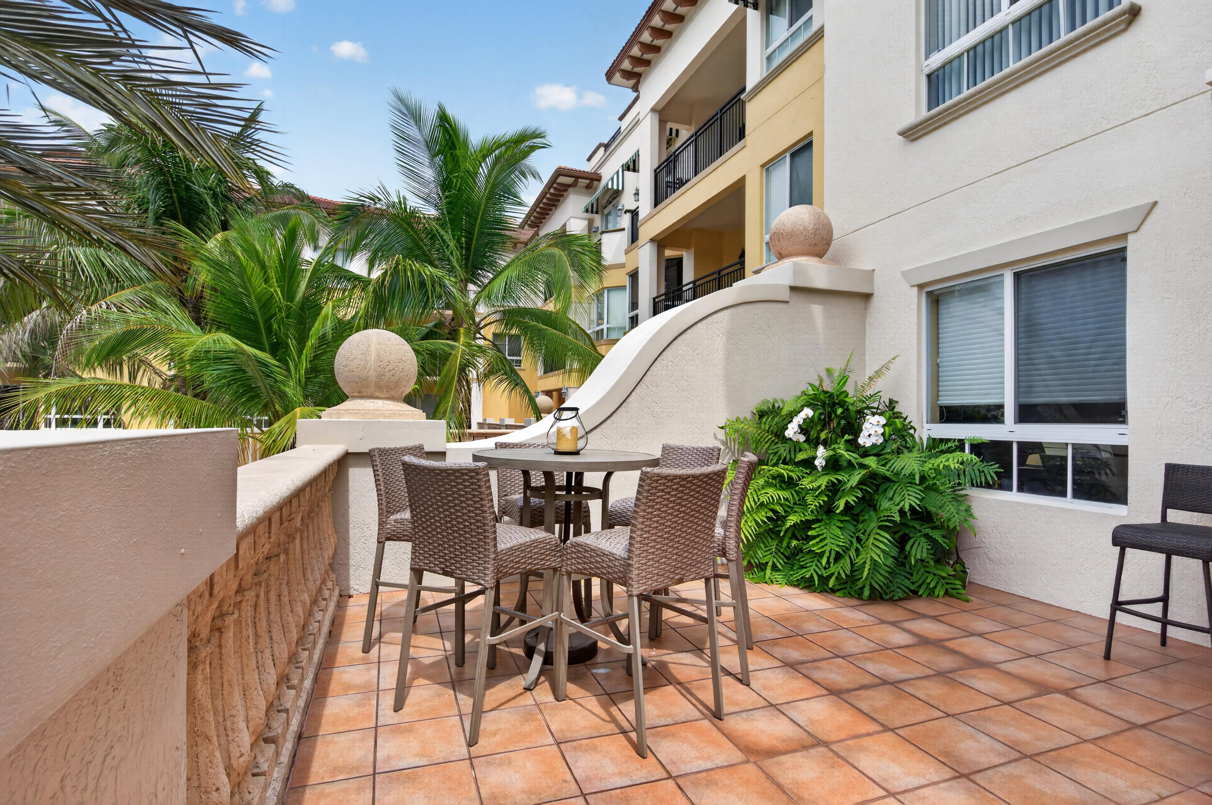 16102 Emerald Estates #220, Weston FL 33331