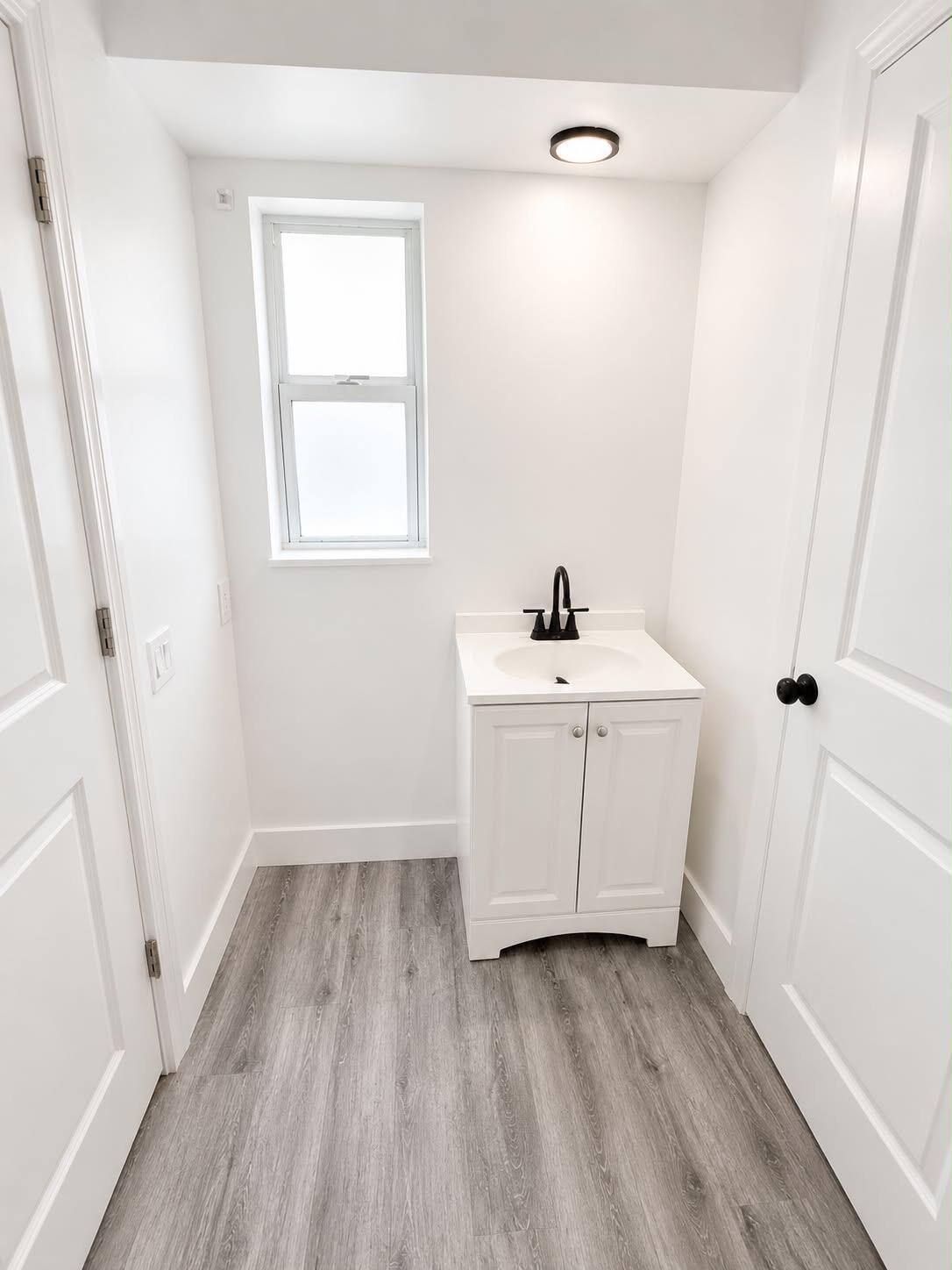 735 20th, West Palm Beach FL 33407