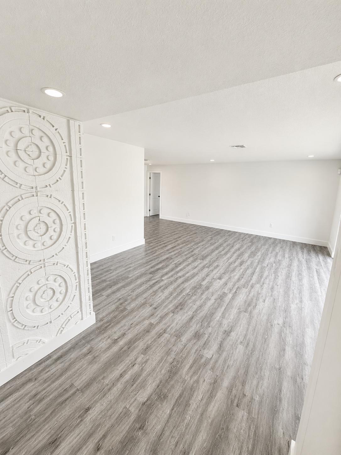 735 20th, West Palm Beach FL 33407